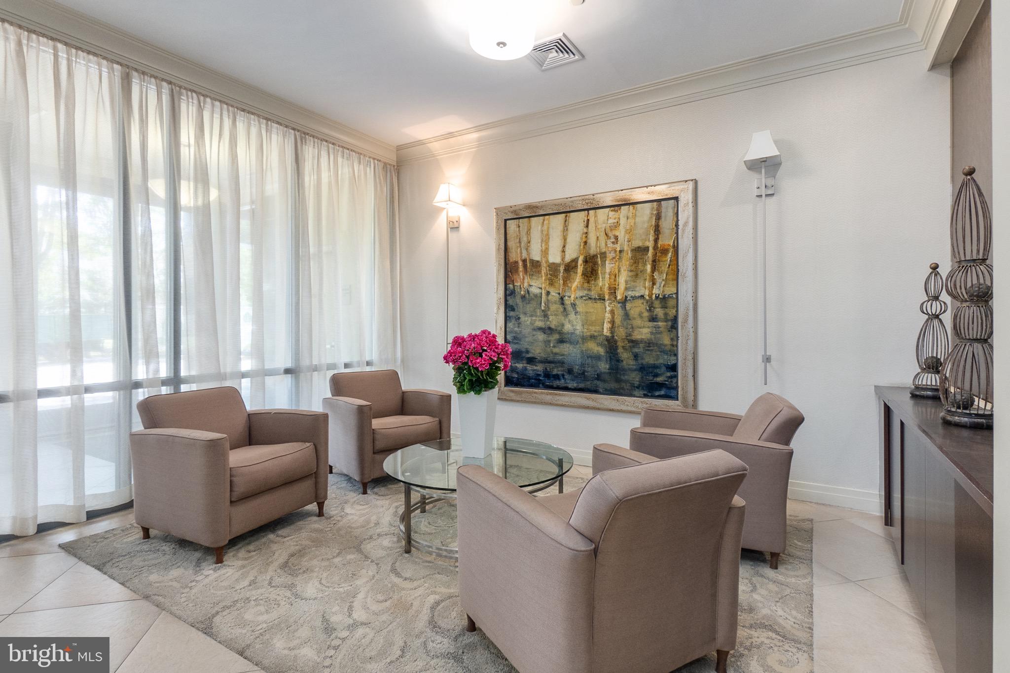 MIDTOWN ALEXANDRIA STATION CONDOMINIUM - Residential