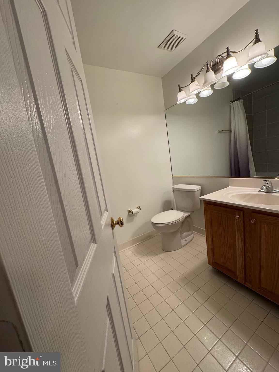 HICKORY RIDGE LA PLATA - Residential Lease