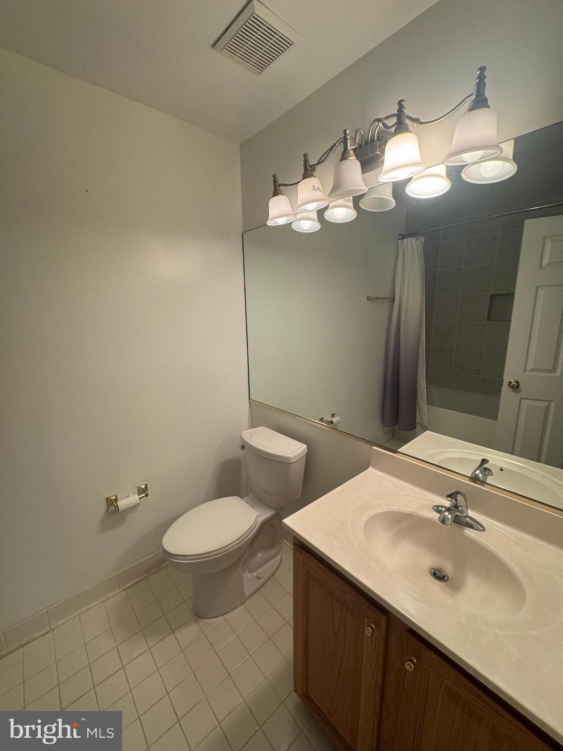 HICKORY RIDGE LA PLATA - Residential Lease