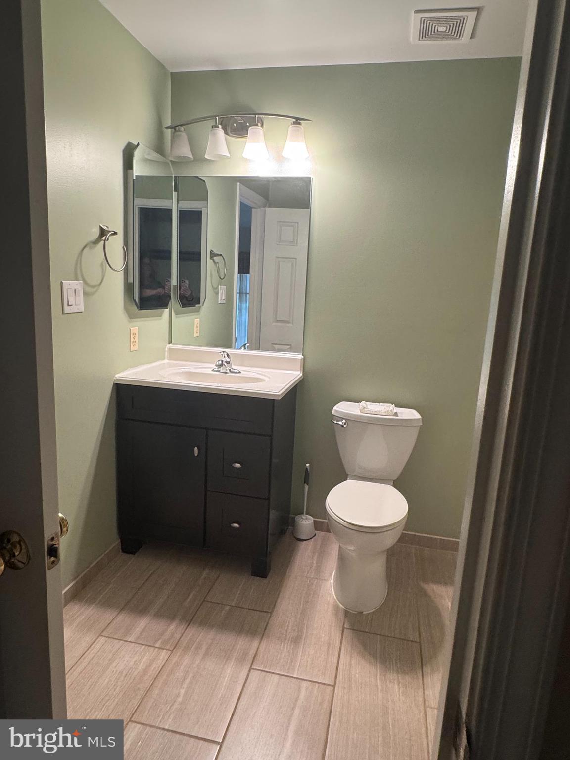 HICKORY RIDGE LA PLATA - Residential Lease