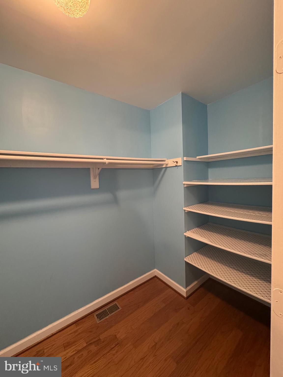 HICKORY RIDGE LA PLATA - Residential Lease