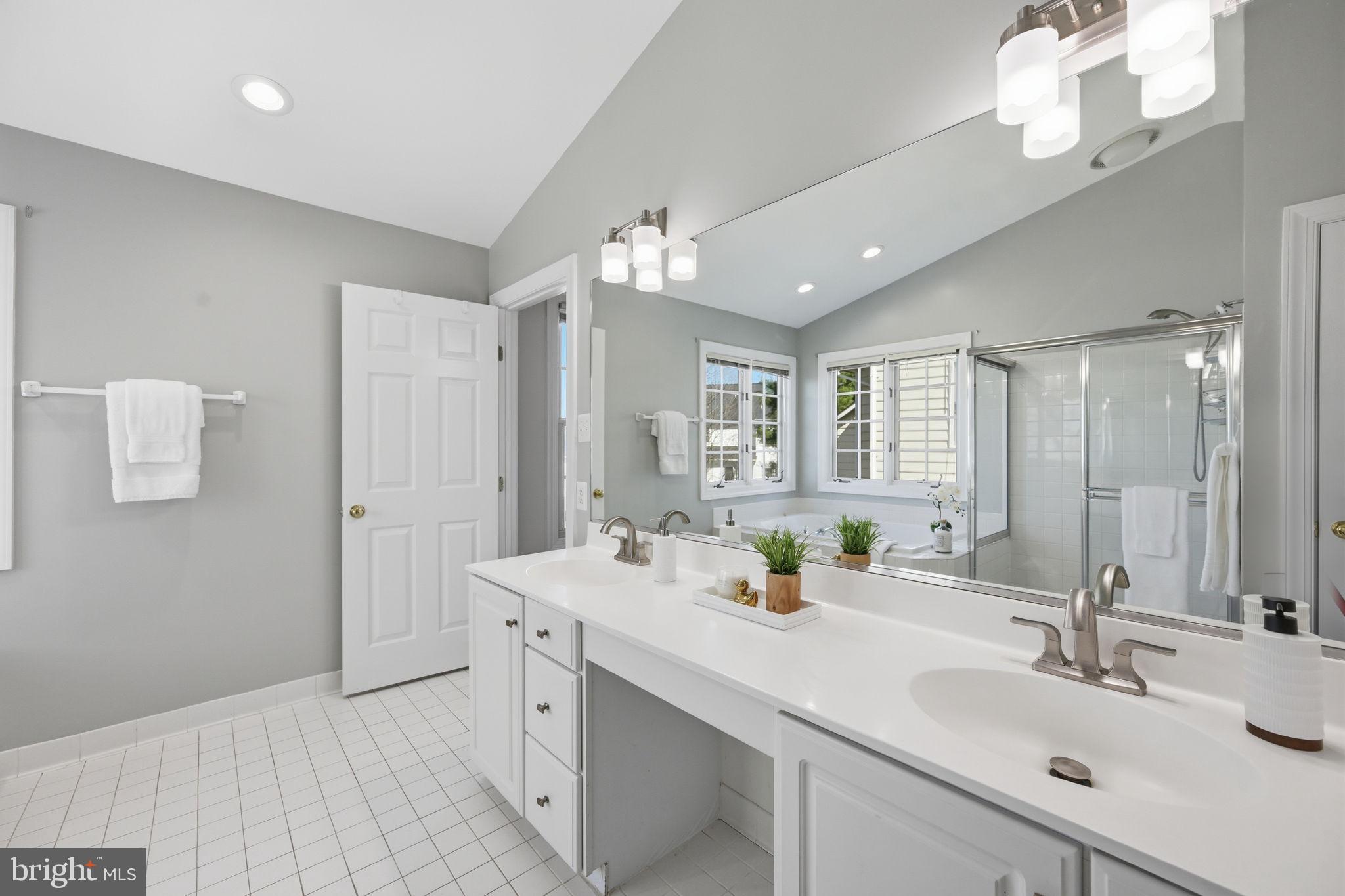 CLOPPERS MILL WEST - Residential