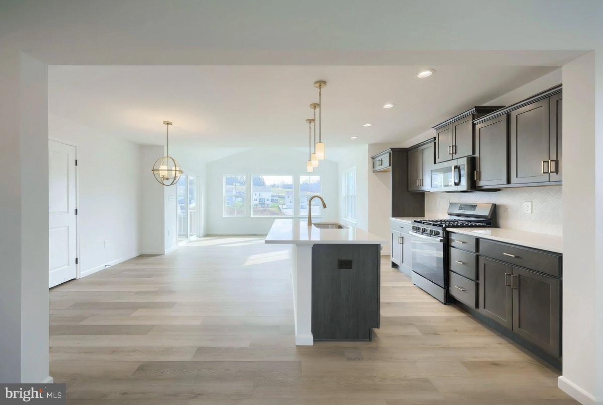 HILLS AT VALLEY VIEW - Residential