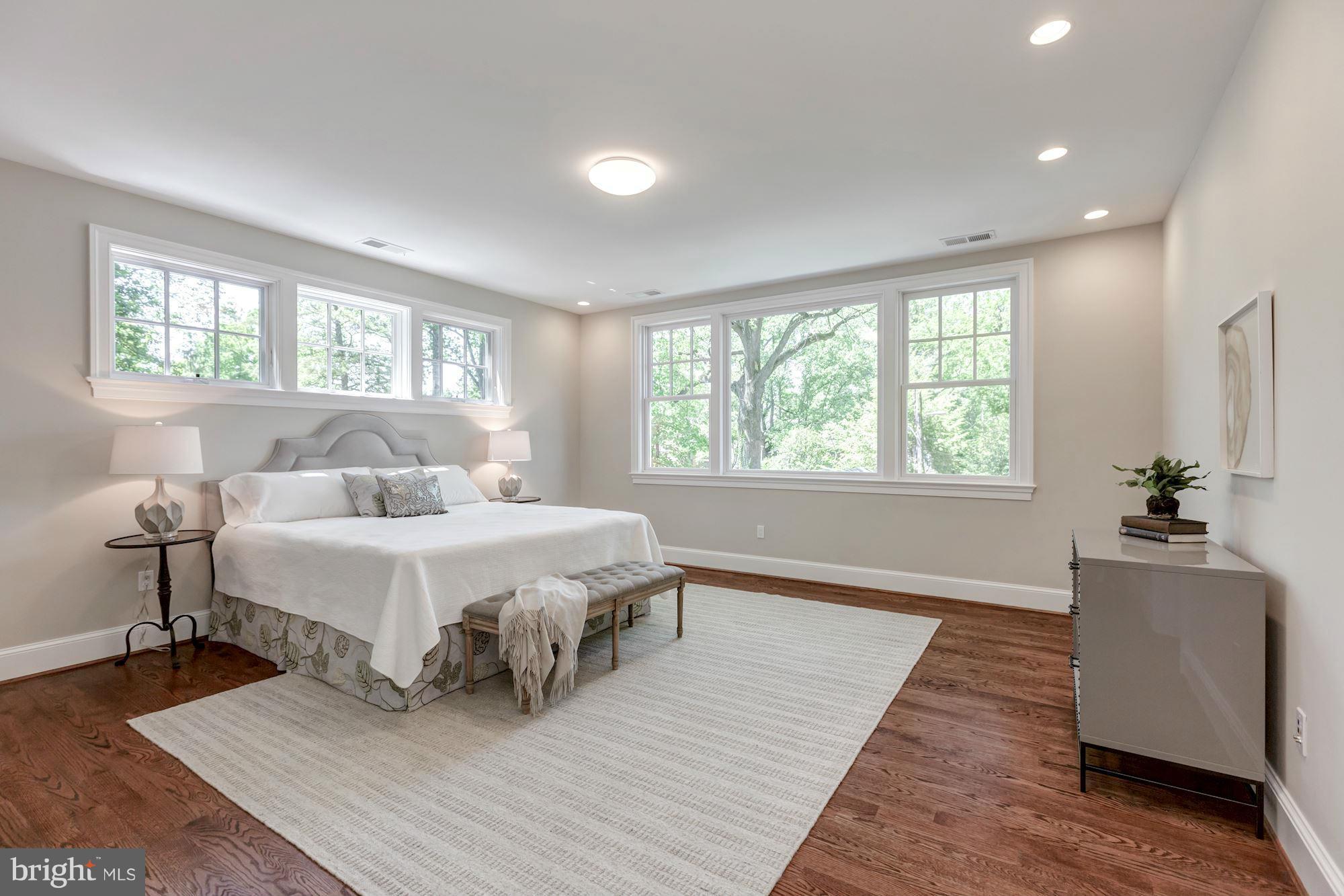CHEVY CHASE - Residential