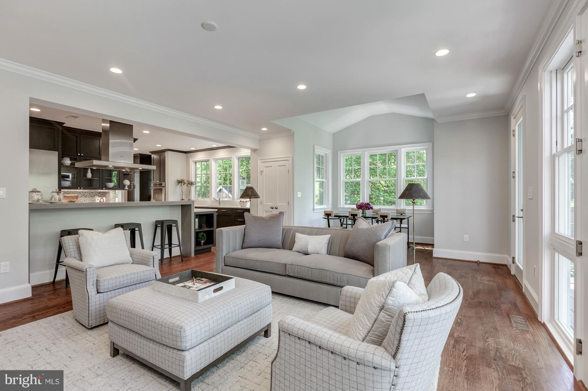CHEVY CHASE - Residential