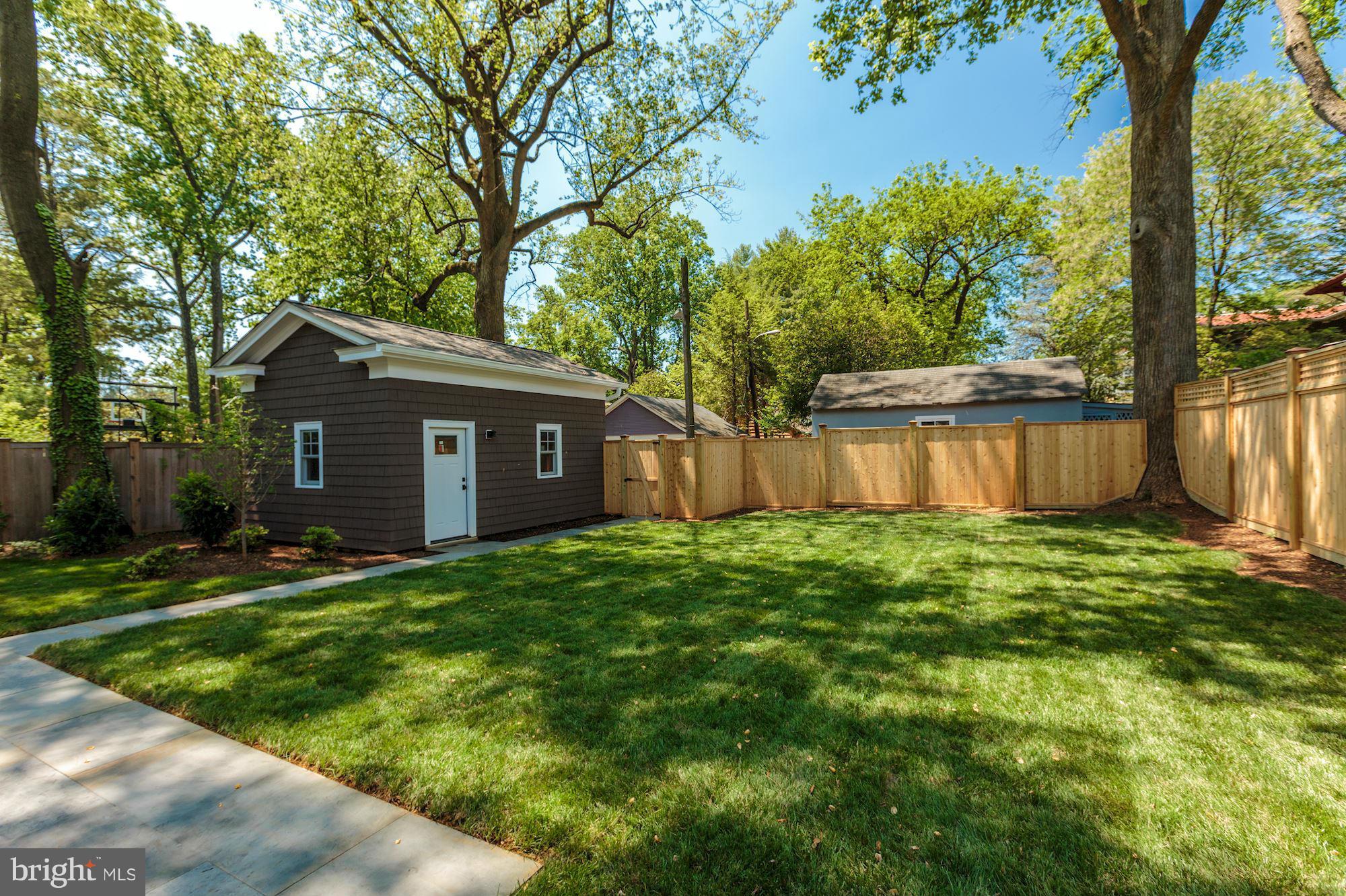 CHEVY CHASE - Residential