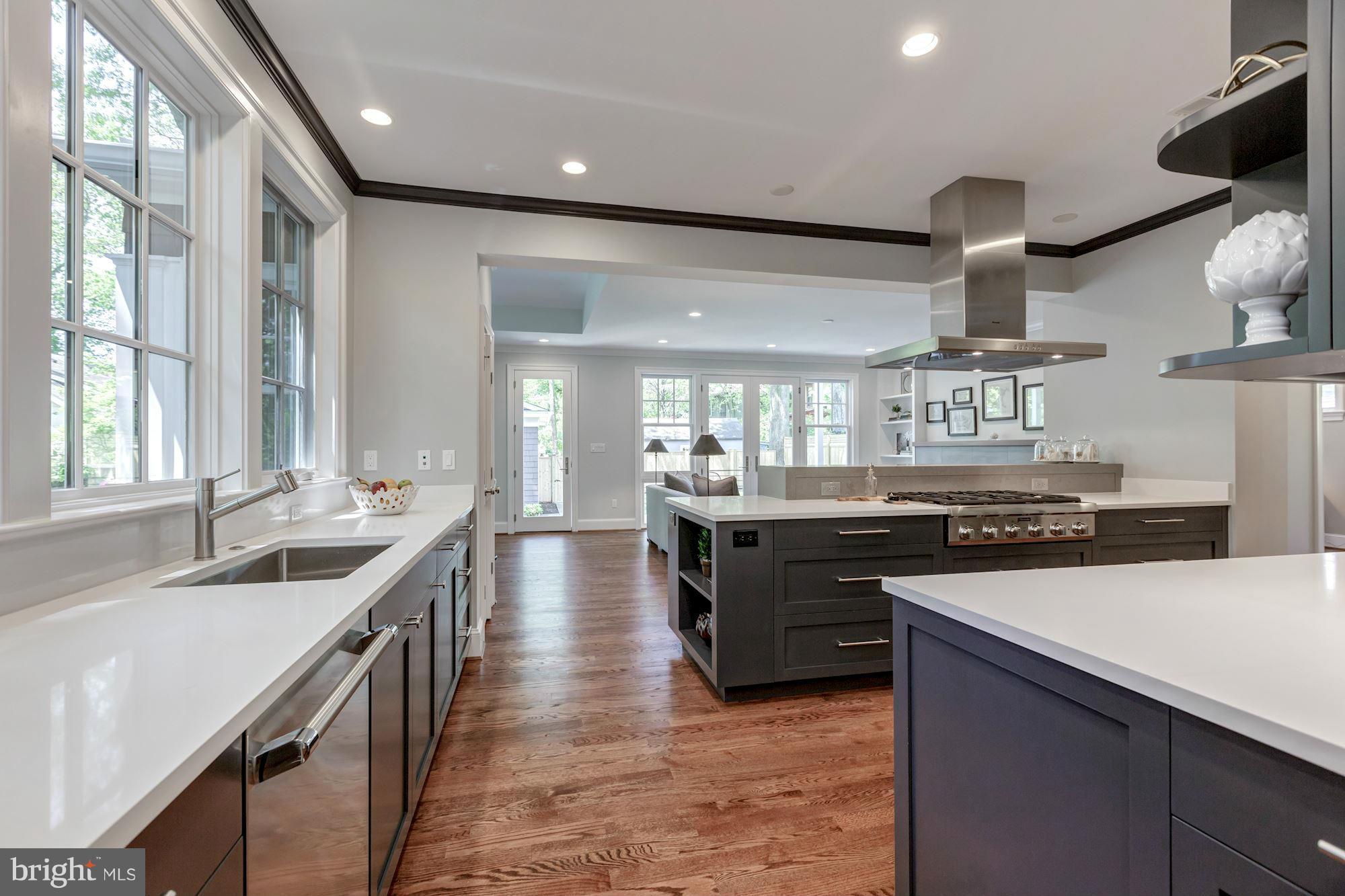 CHEVY CHASE - Residential