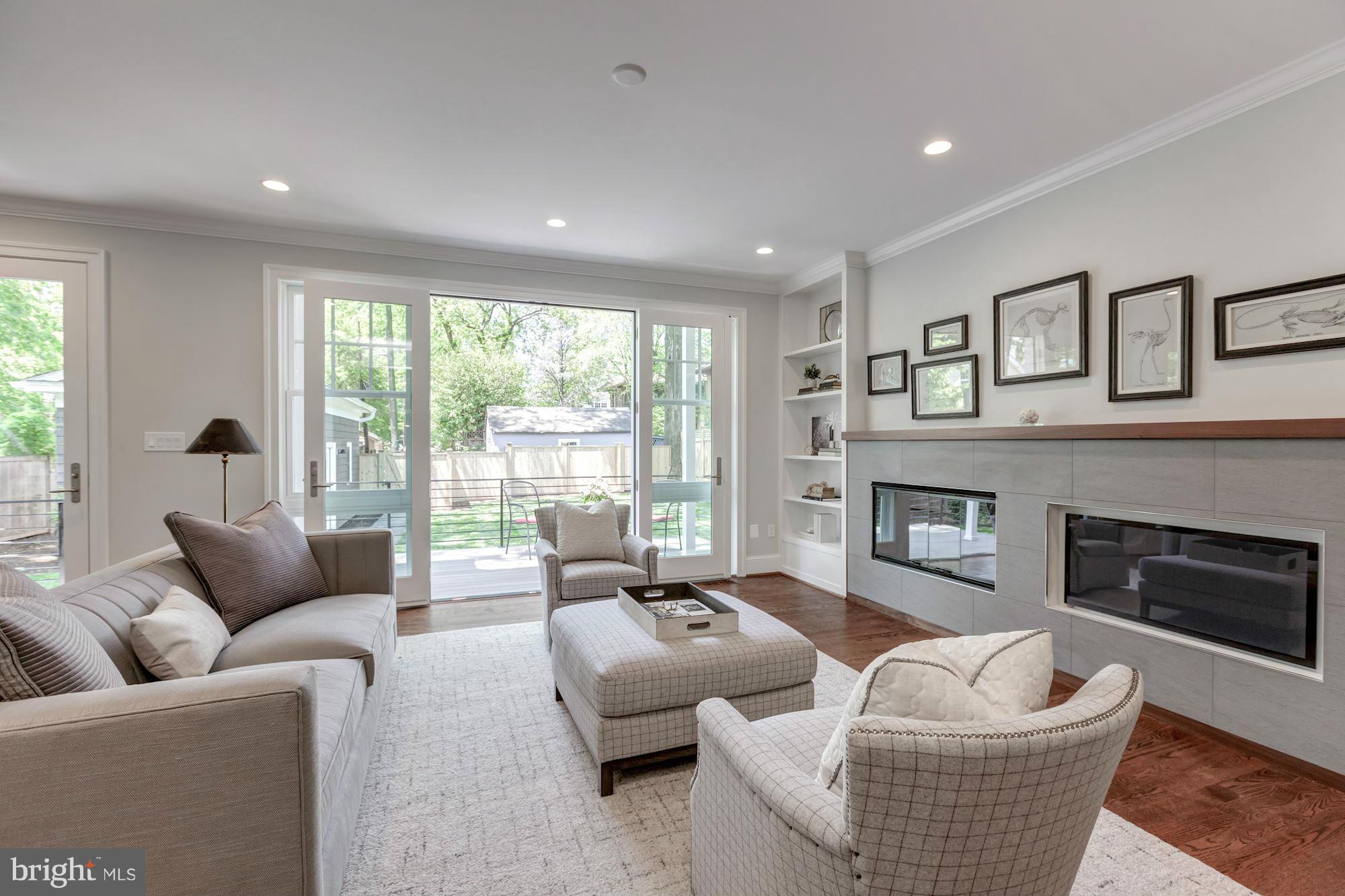 CHEVY CHASE - Residential
