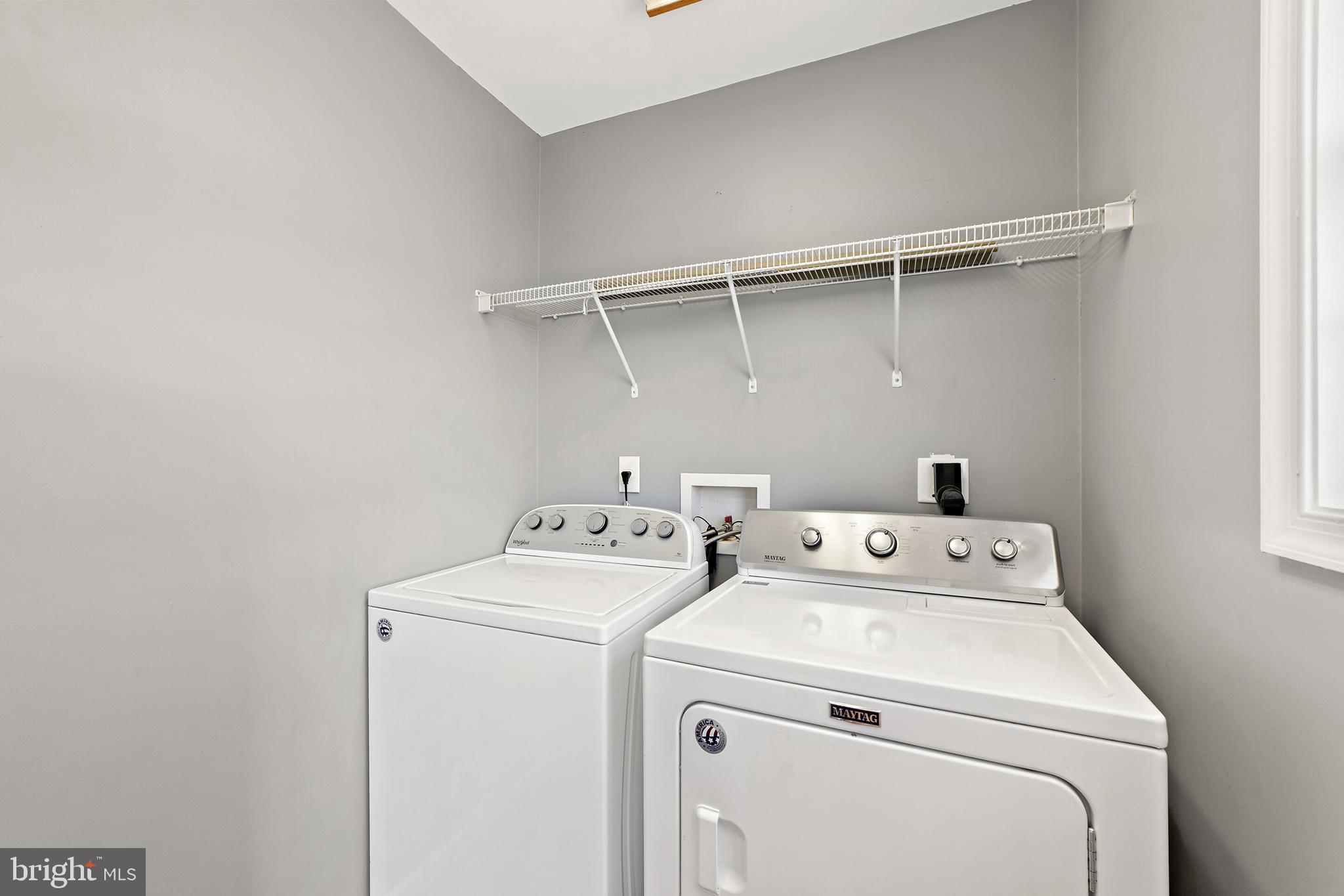 INWOOD VILLAGE - Residential