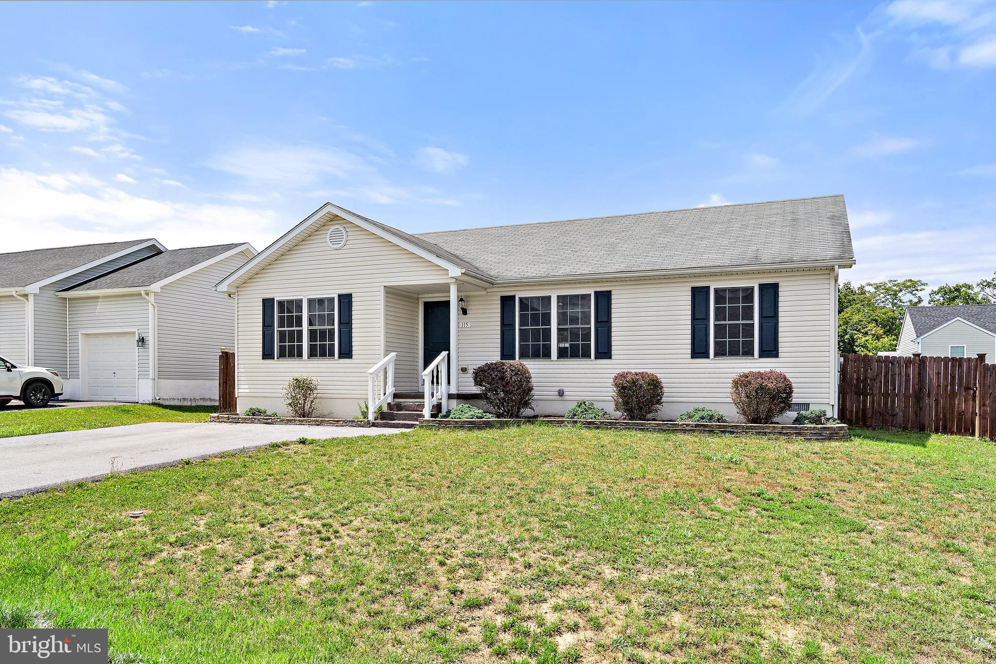 INWOOD VILLAGE - Residential