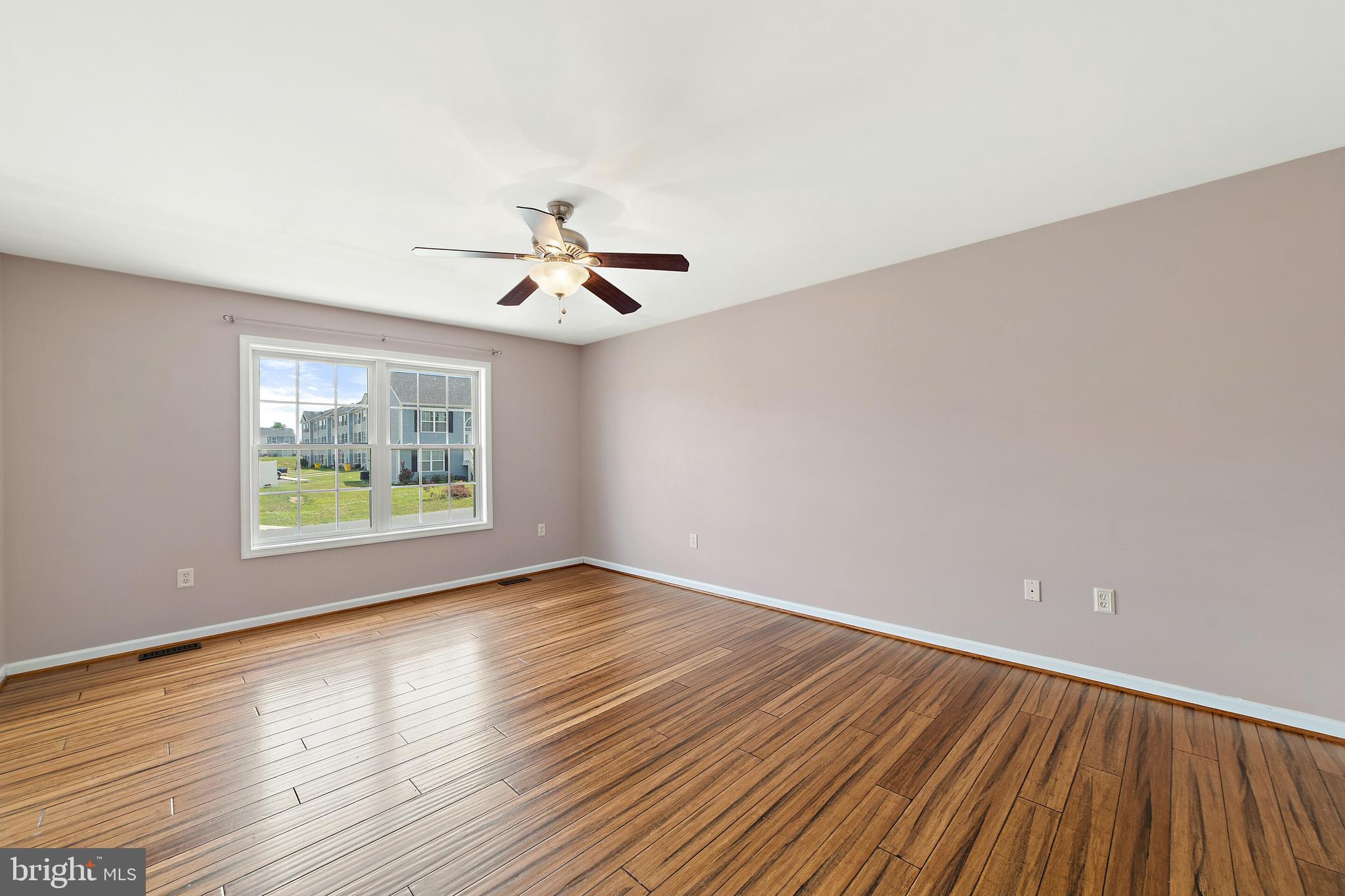 INWOOD VILLAGE - Residential