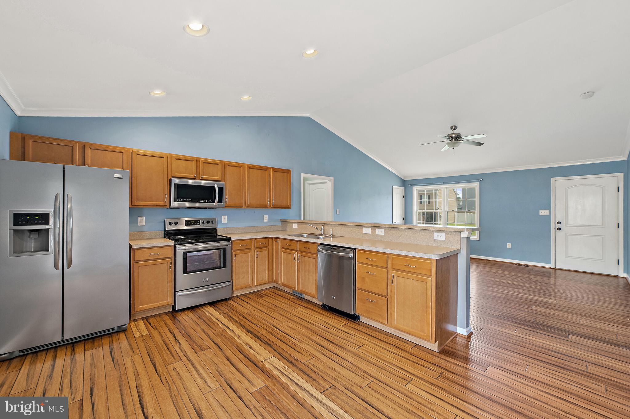 INWOOD VILLAGE - Residential