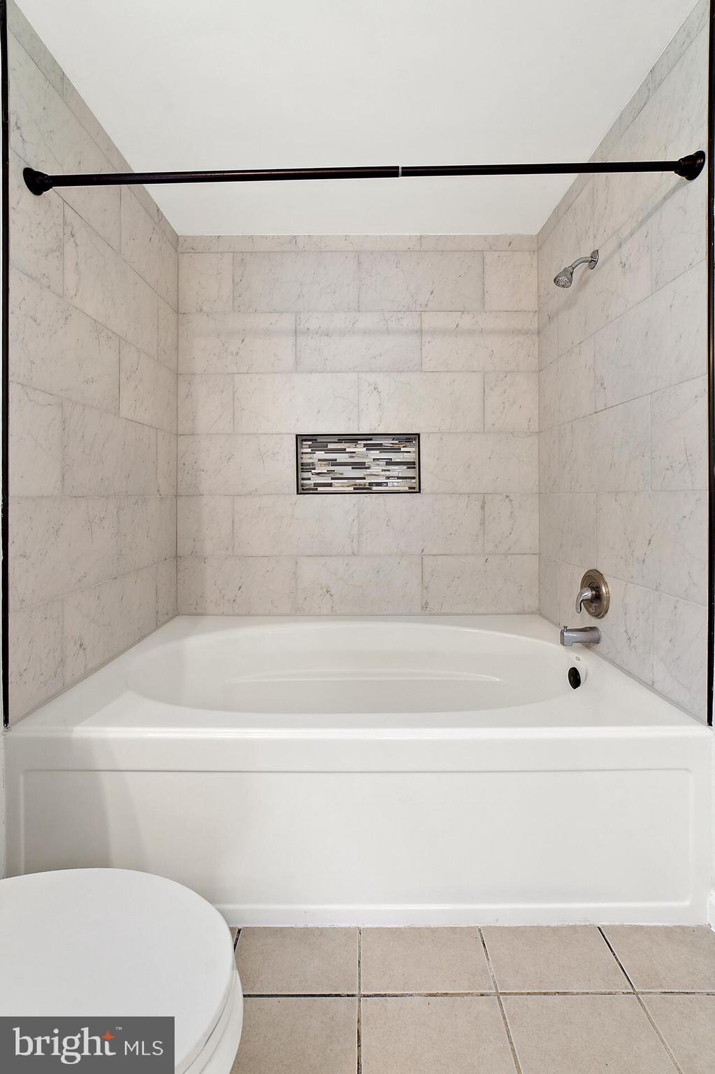 INWOOD VILLAGE - Residential