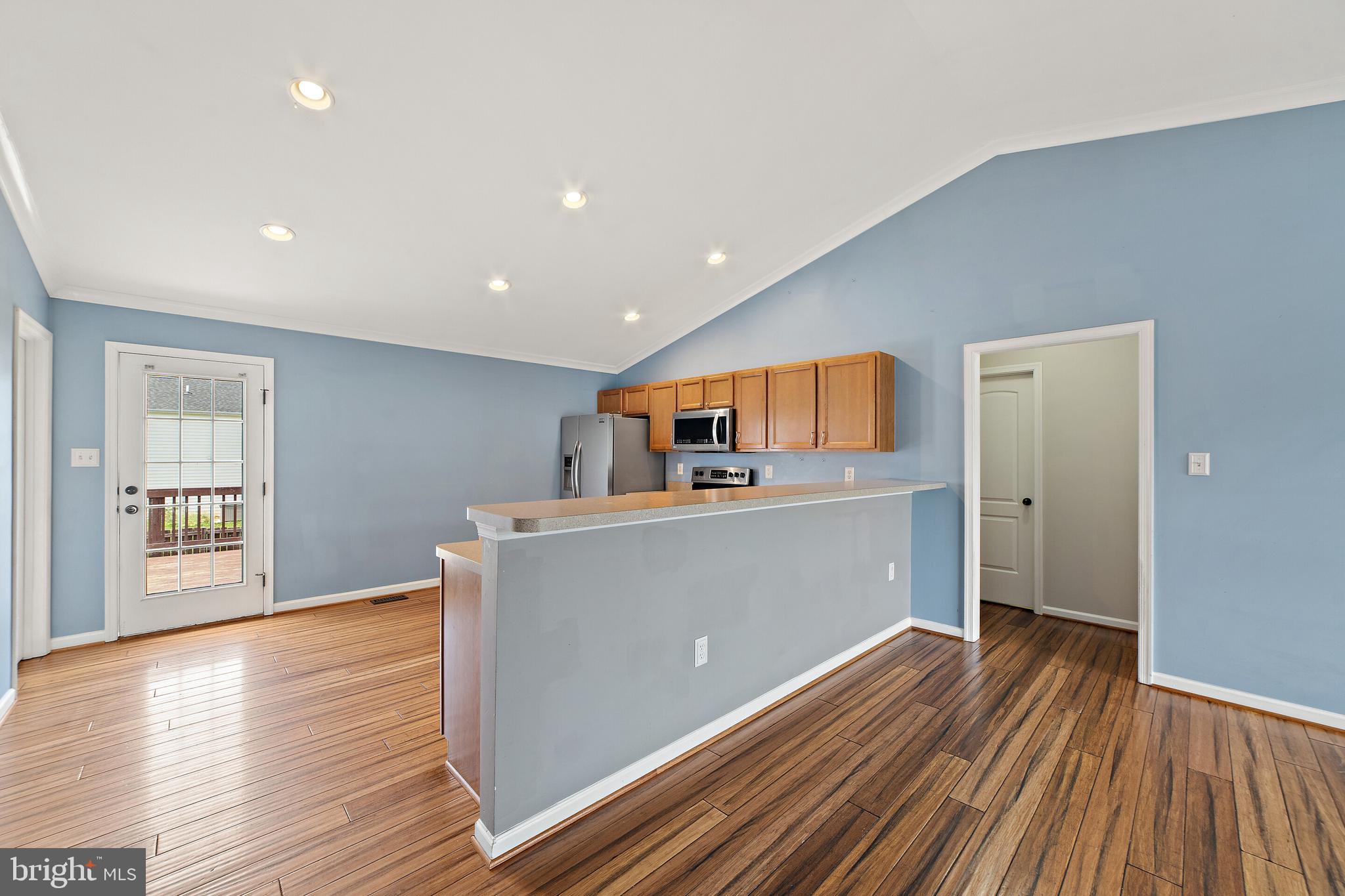 INWOOD VILLAGE - Residential