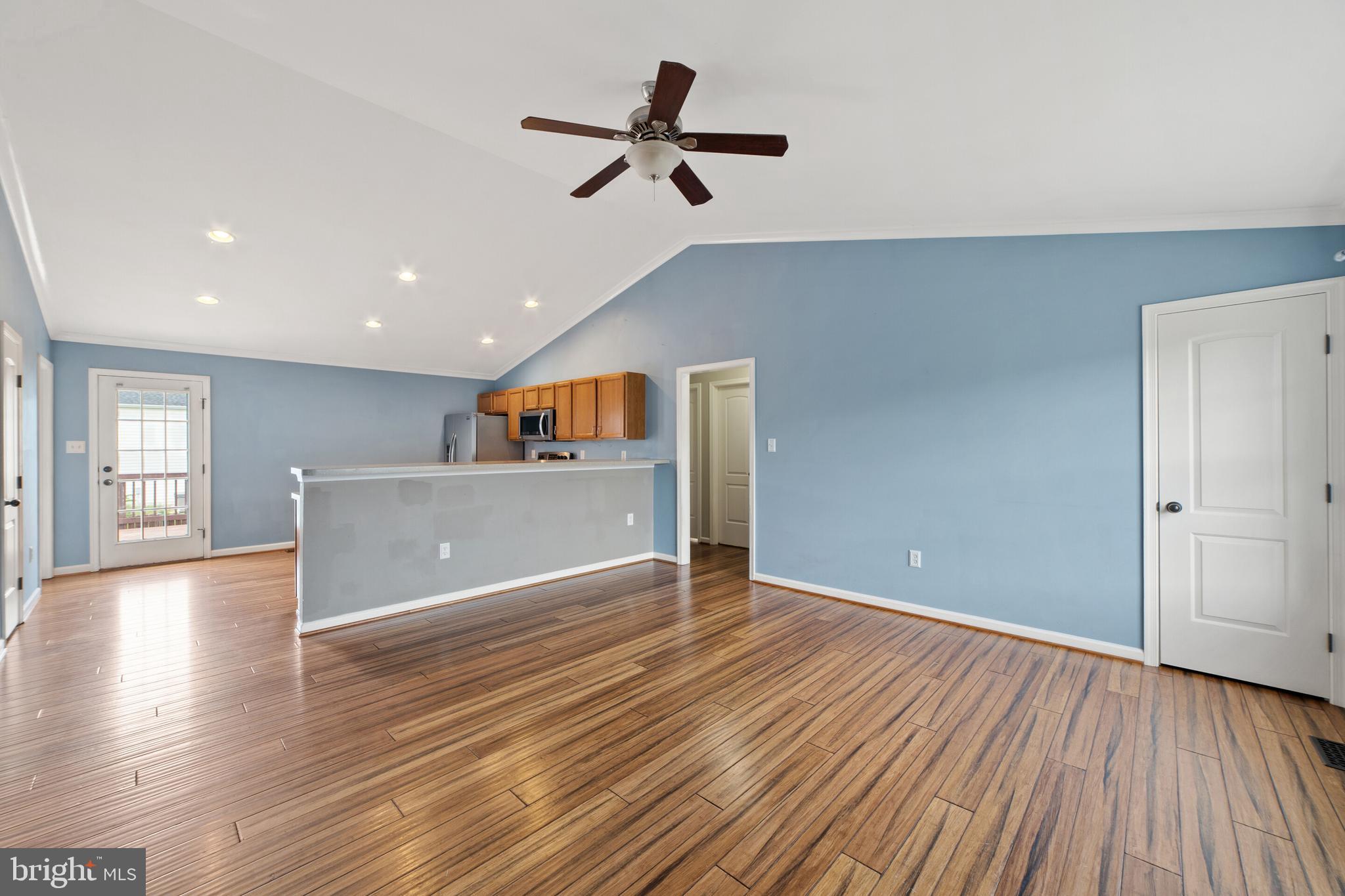 INWOOD VILLAGE - Residential