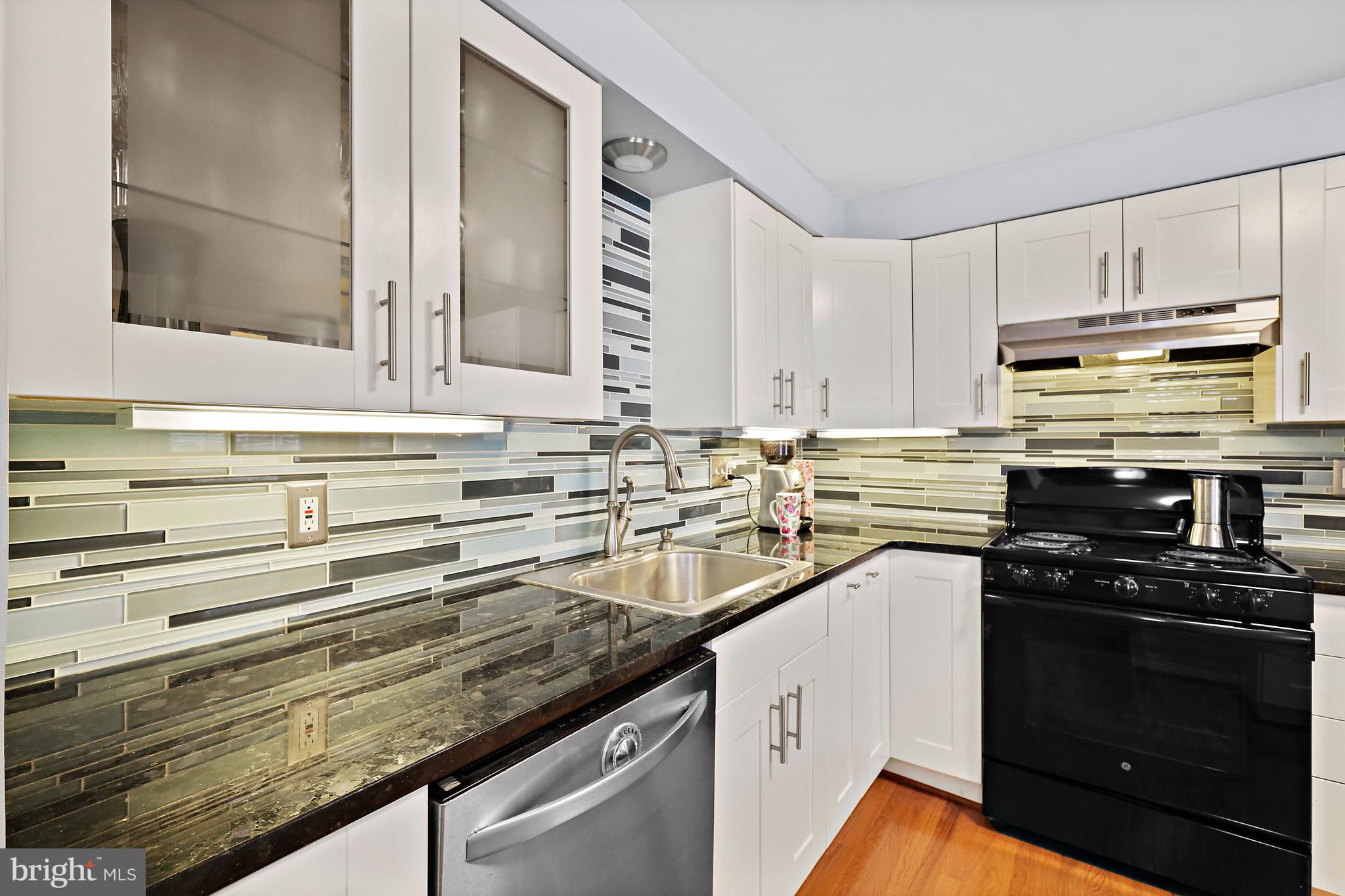 WINTER HILL - Residential