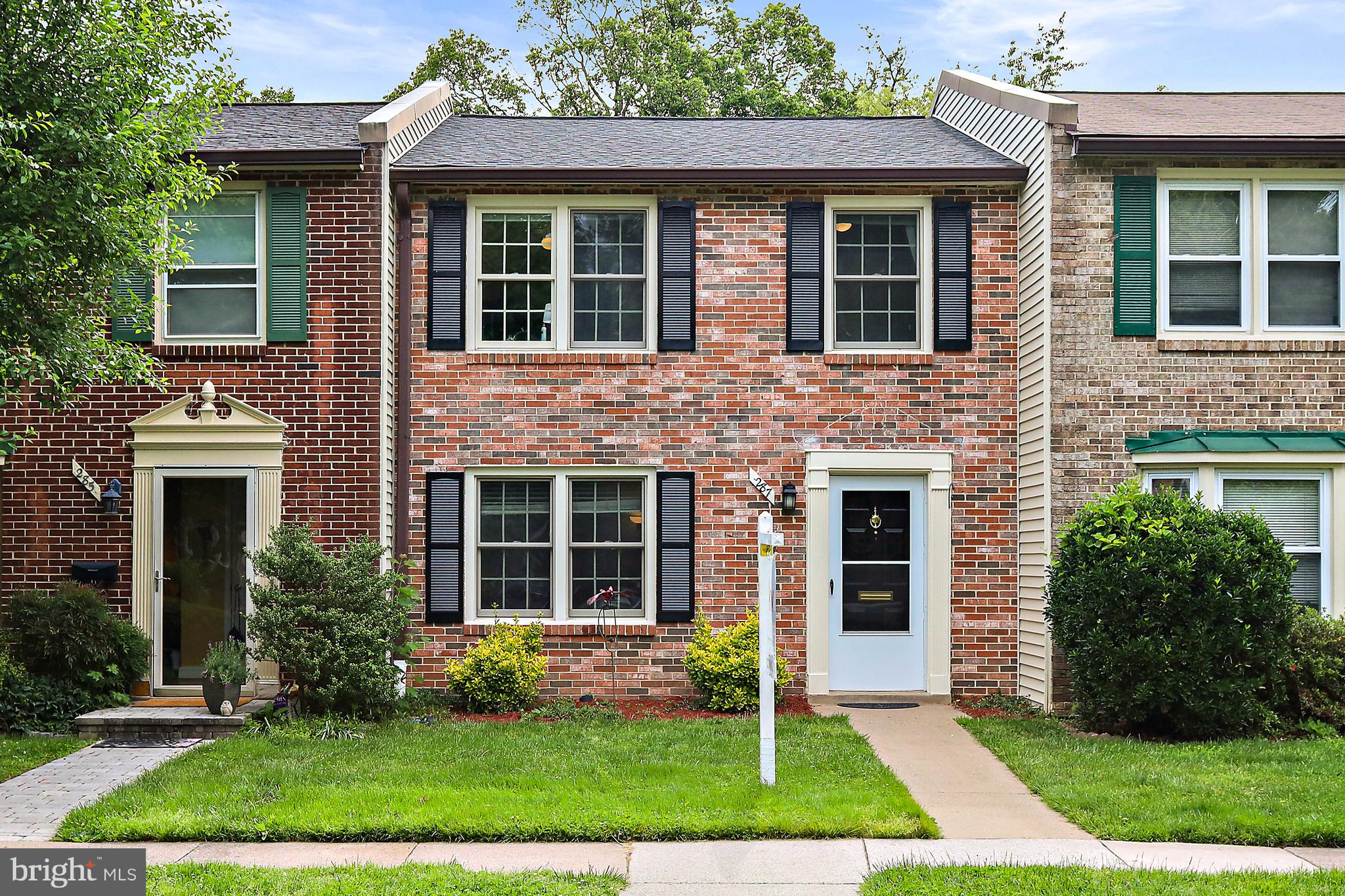 WINTER HILL - Residential