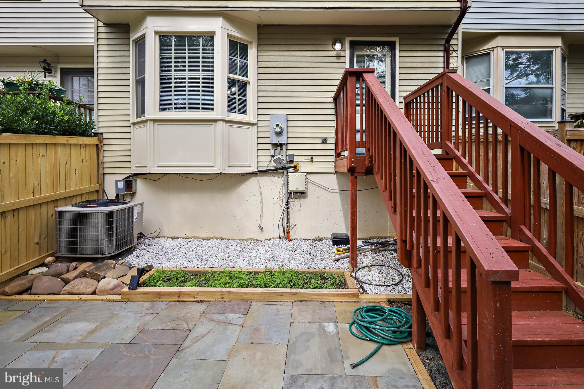 WINTER HILL - Residential