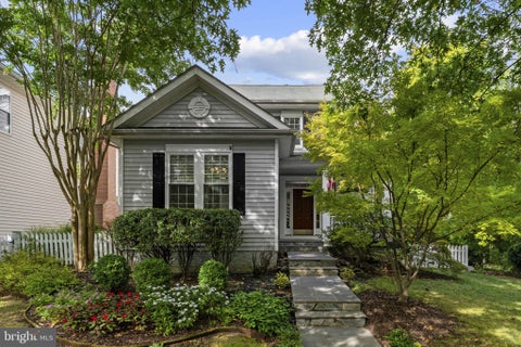 Photo of 20305 Vermeer Street, ASHBURN, VA 20147 (MLS # VALO2137366)