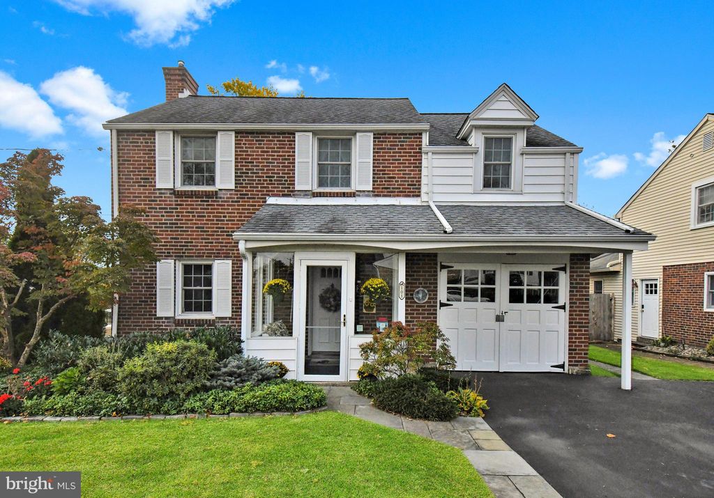 Photo of 101 Orlando Avenue, ORELAND, PA 19075 (MLS # PAMC2152662)