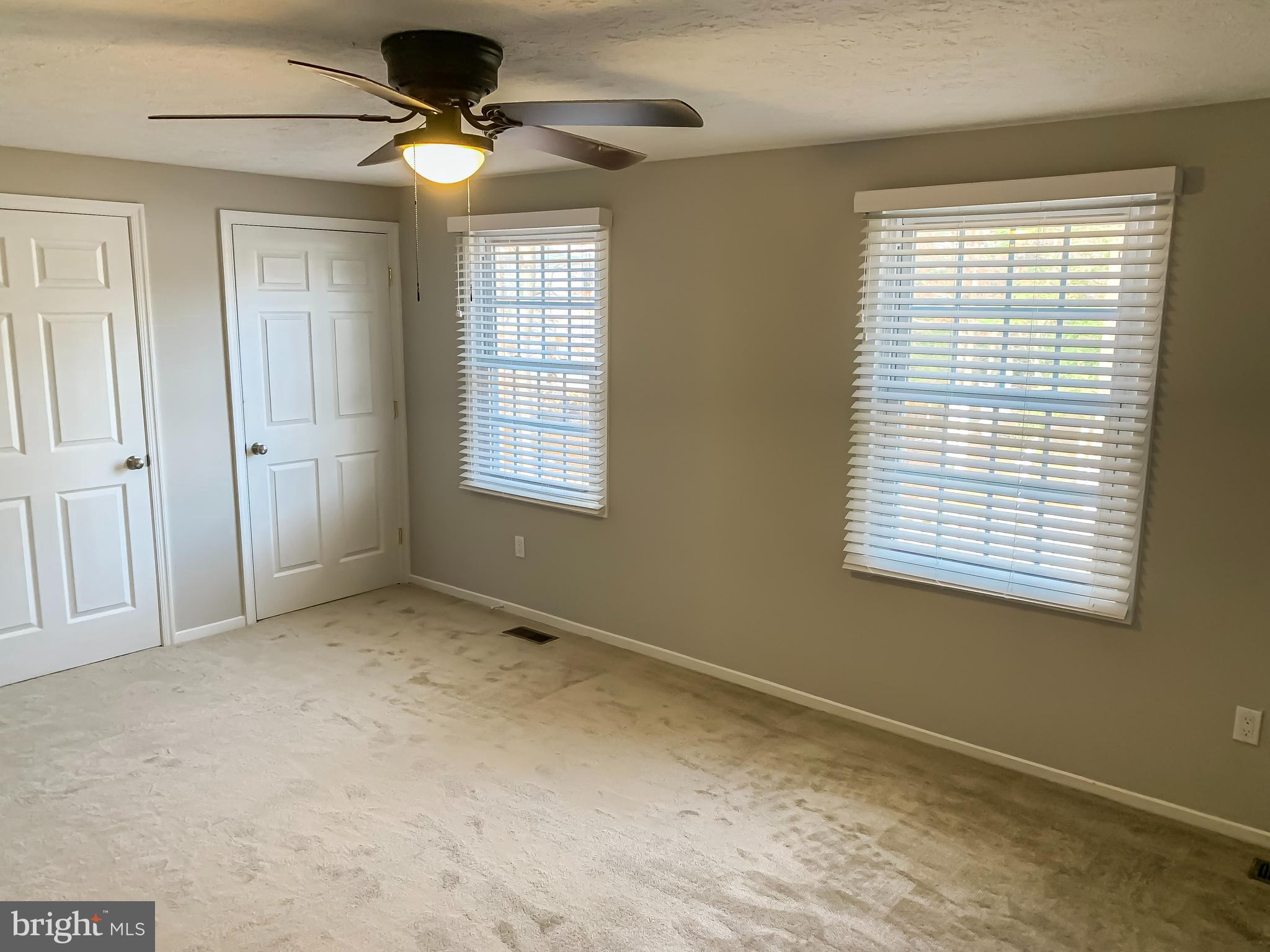 MONCLAIR - Residential Lease