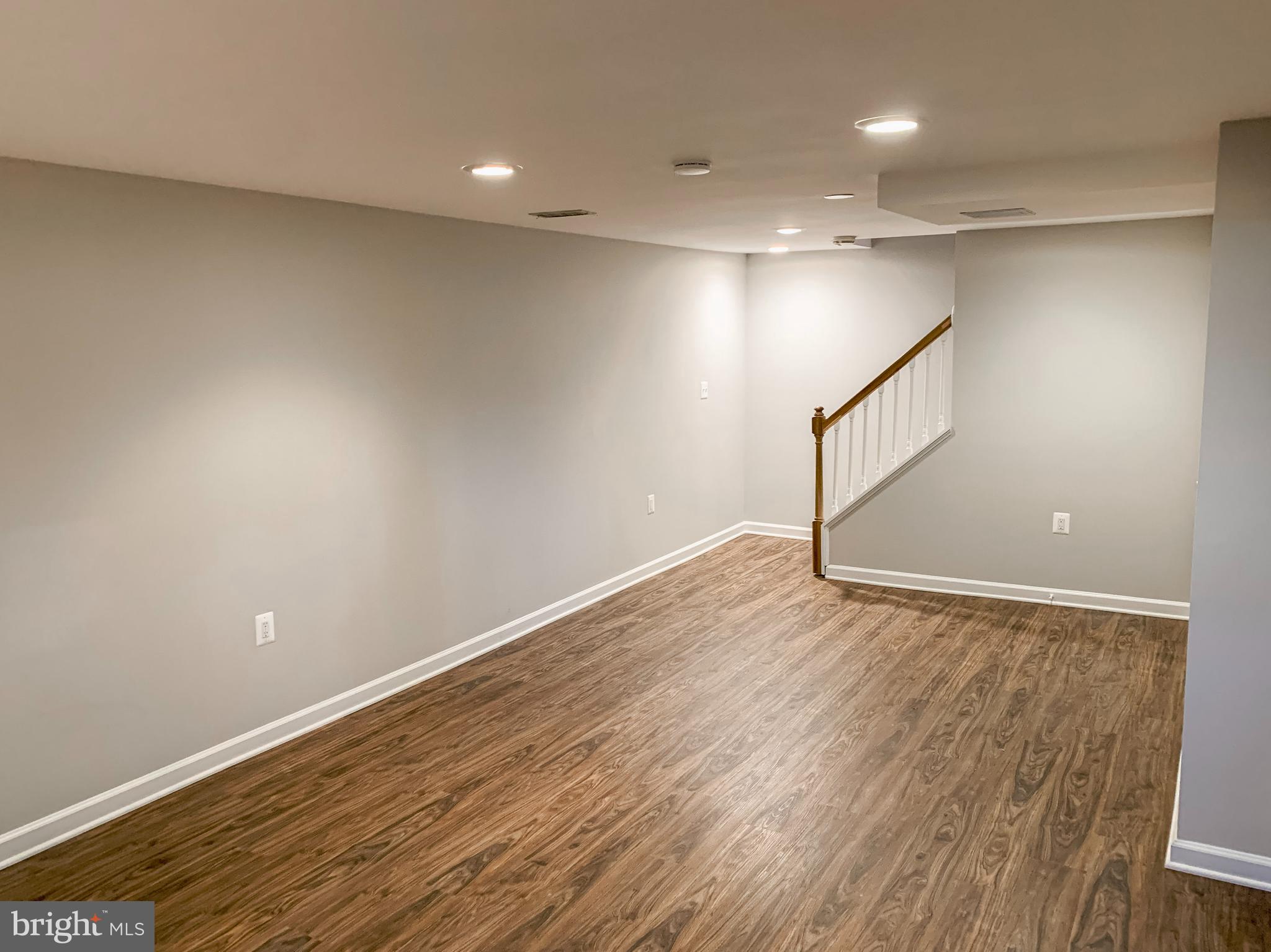 MONCLAIR - Residential Lease