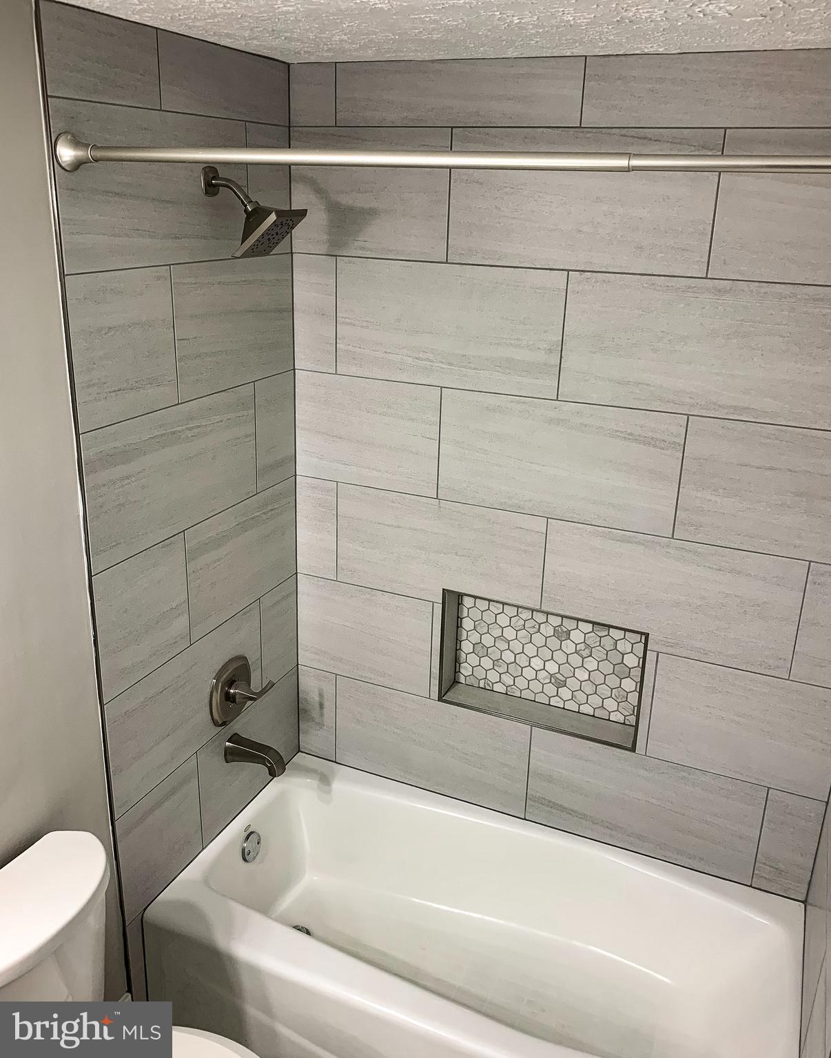 MONCLAIR - Residential Lease