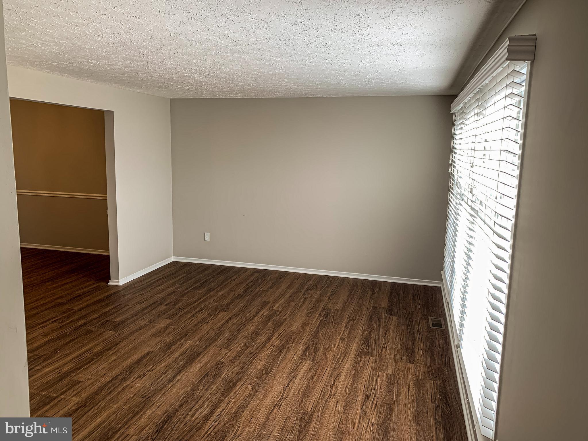 MONCLAIR - Residential Lease