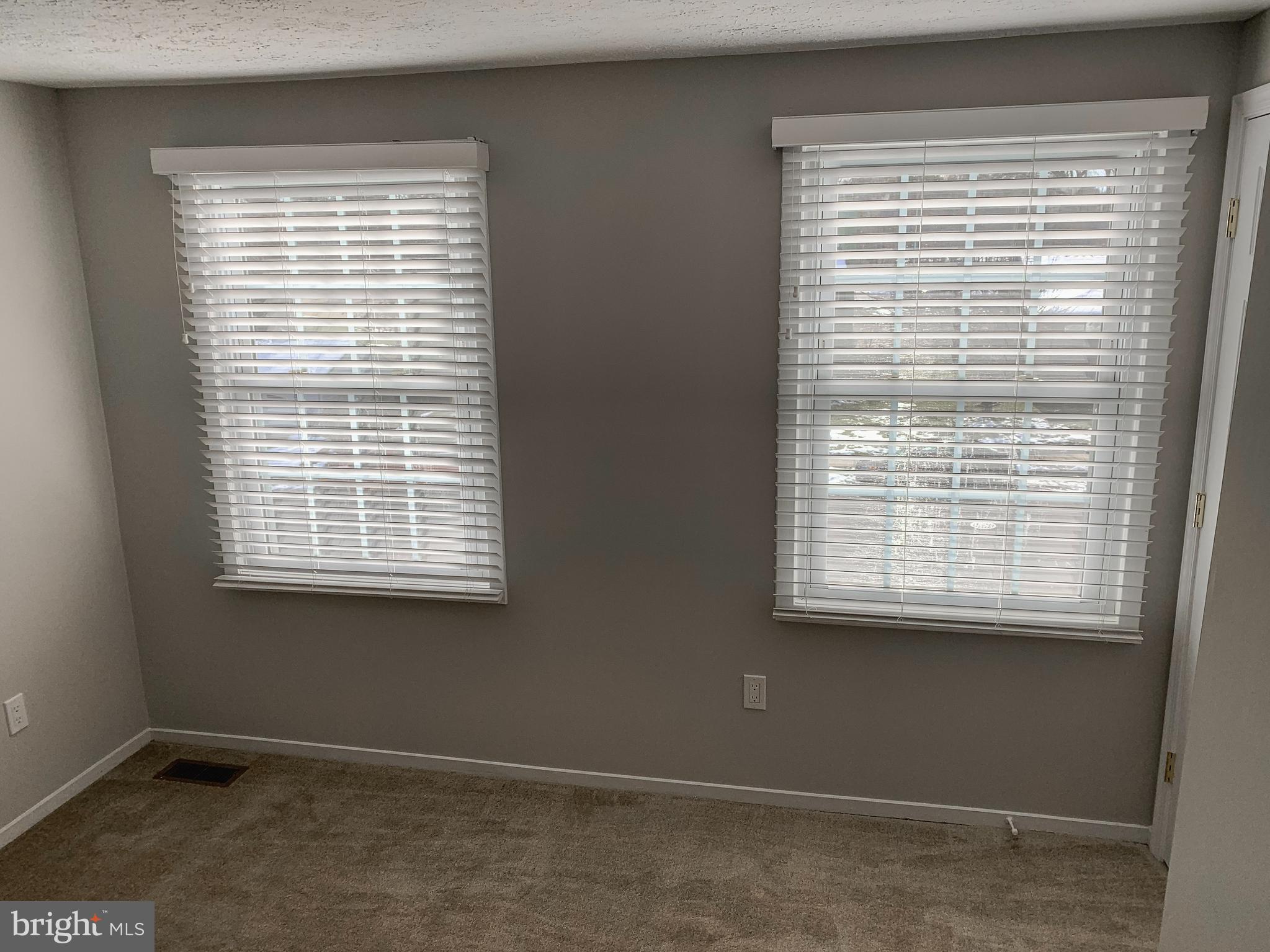 MONCLAIR - Residential Lease