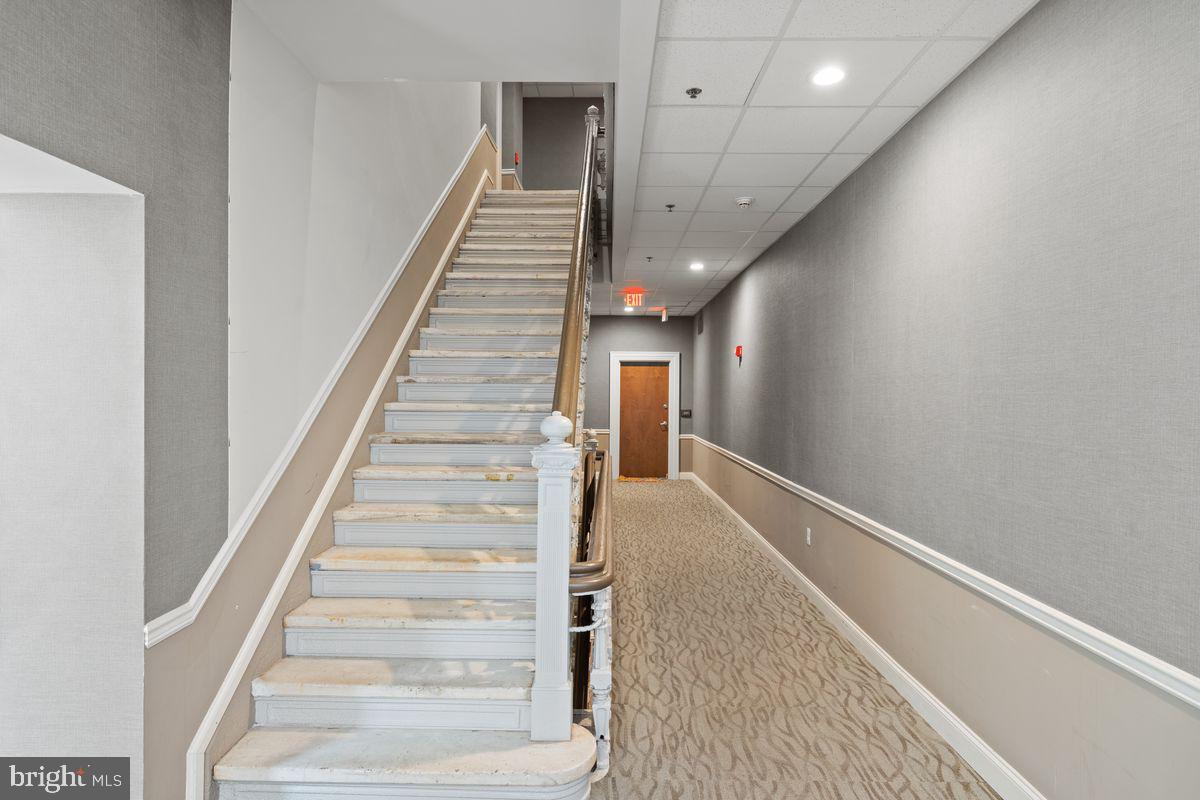 CENTER CITY - Residential Lease