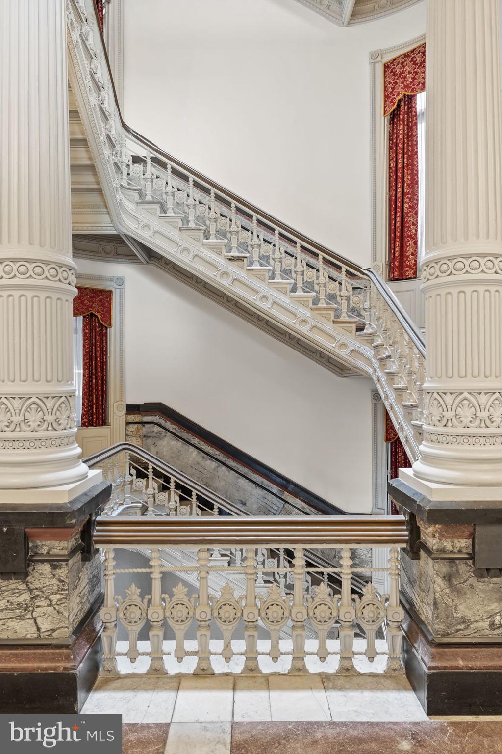 CENTER CITY - Residential Lease