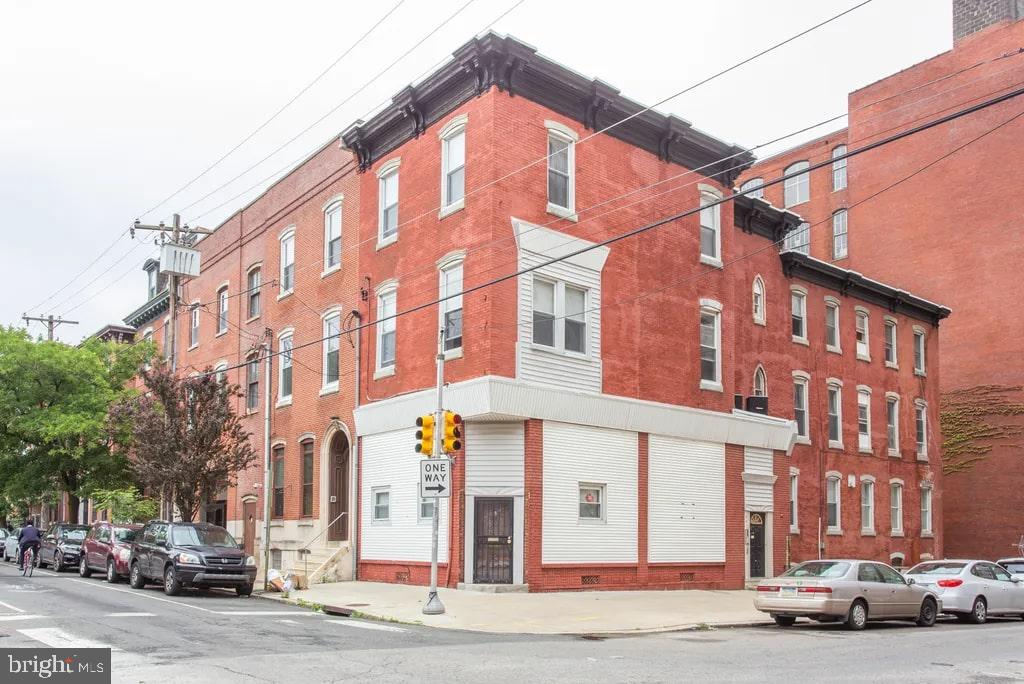 SPRING GARDEN - Residential Lease