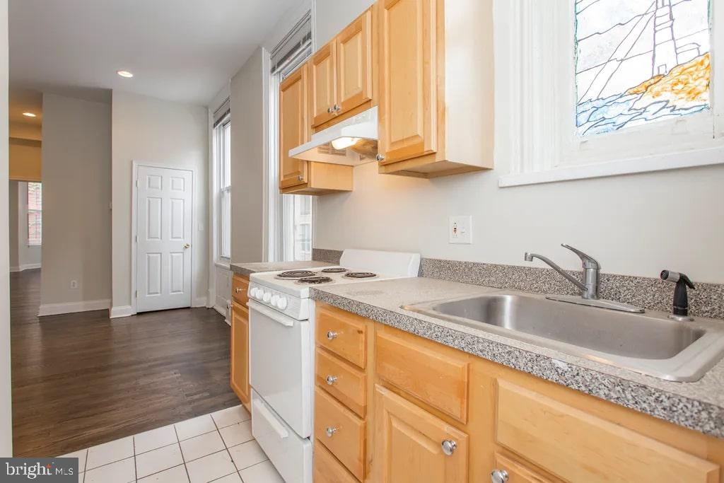 SPRING GARDEN - Residential Lease