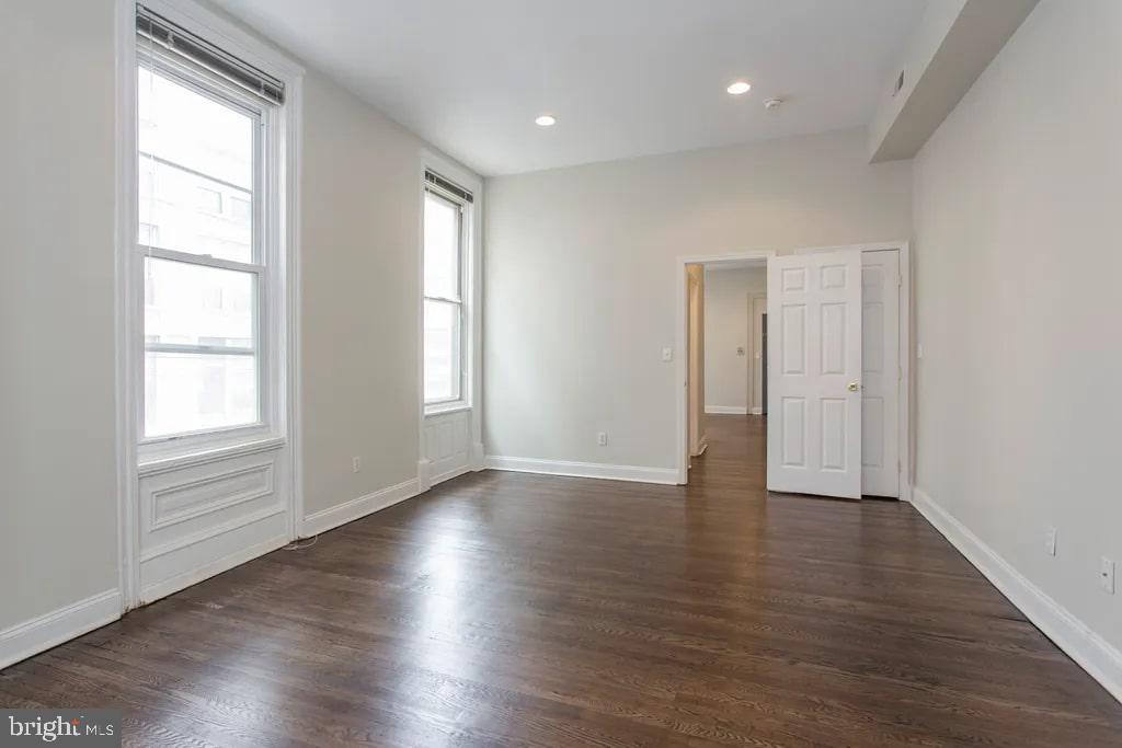 SPRING GARDEN - Residential Lease