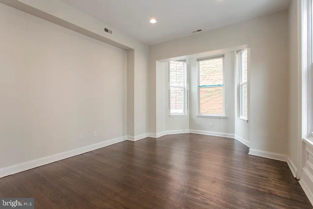 SPRING GARDEN - Residential Lease