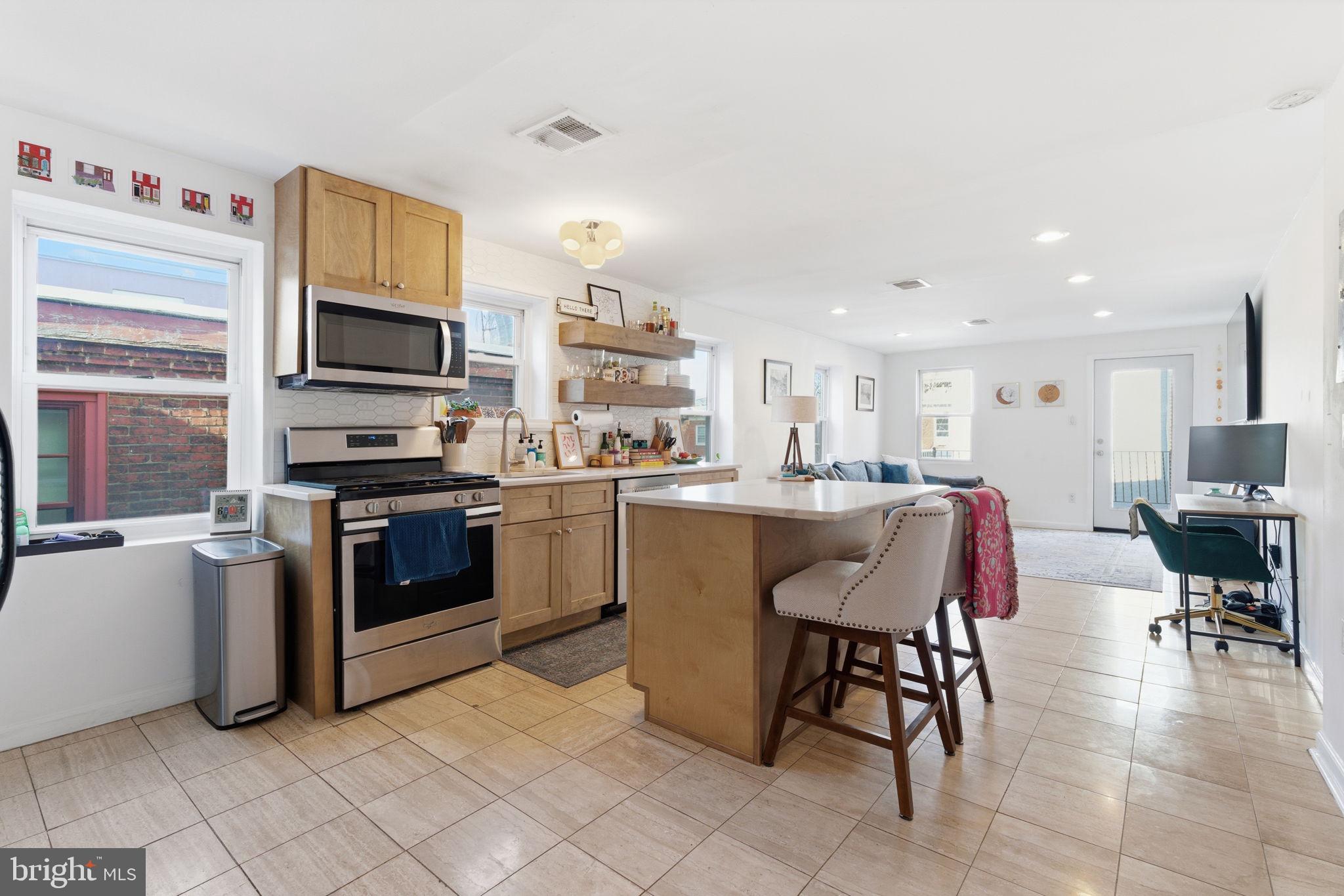 2403 FAIRMOUNT AVENUE 3