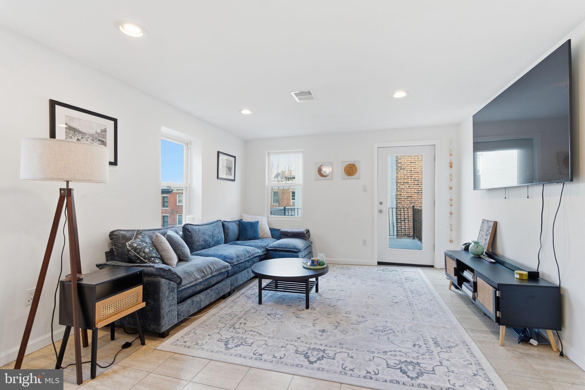 2403 FAIRMOUNT AVENUE 3