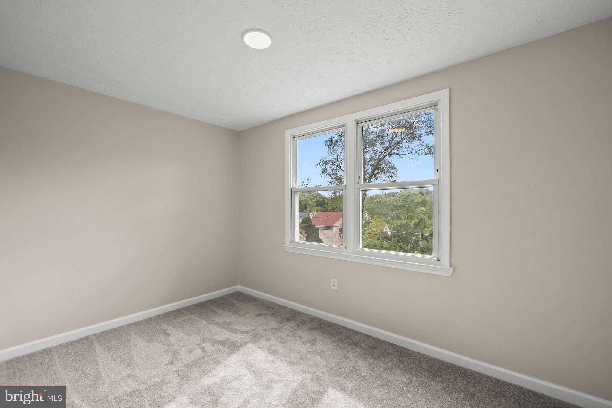 SILVER CREEK - Residential