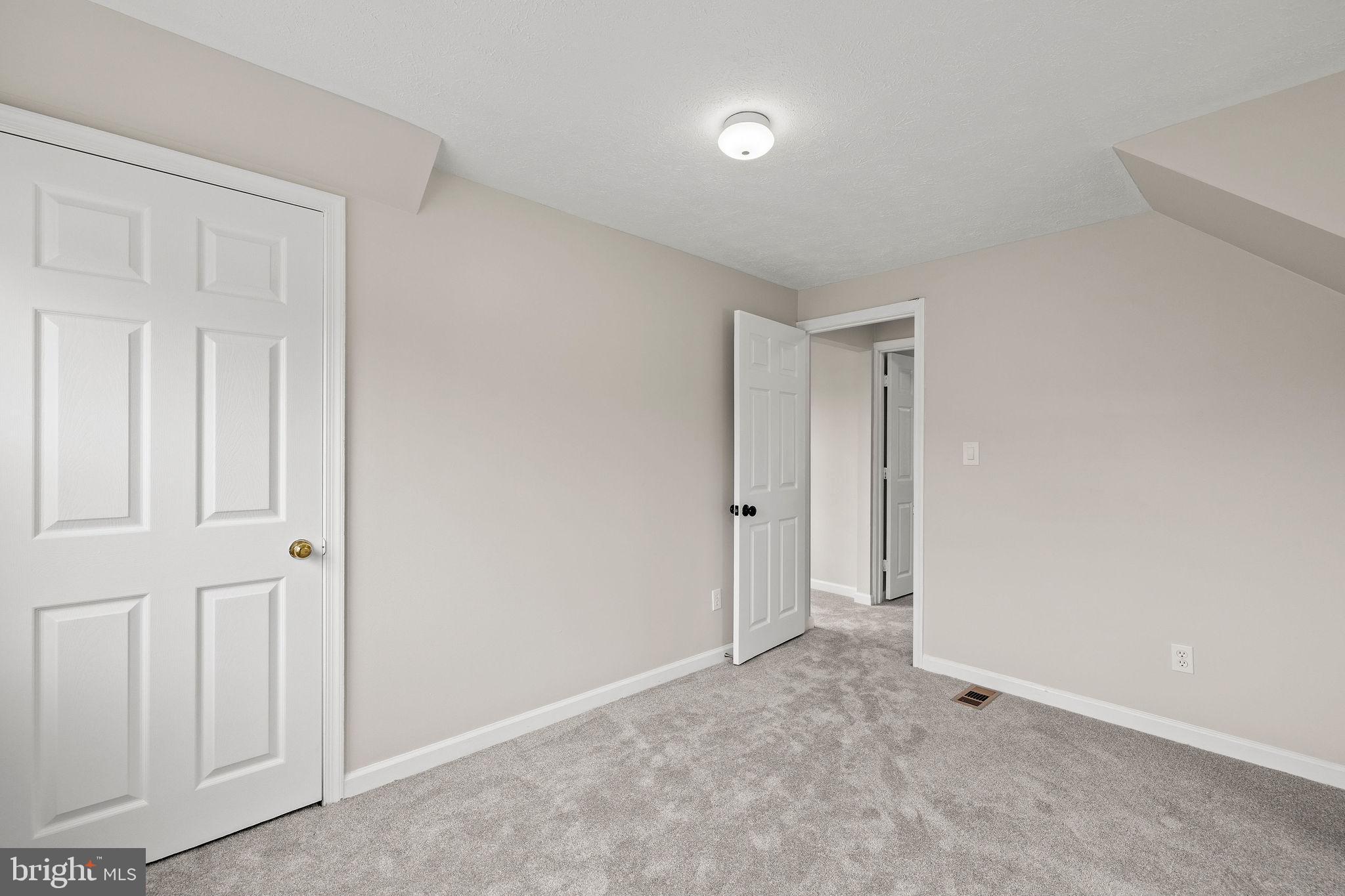 SILVER CREEK - Residential