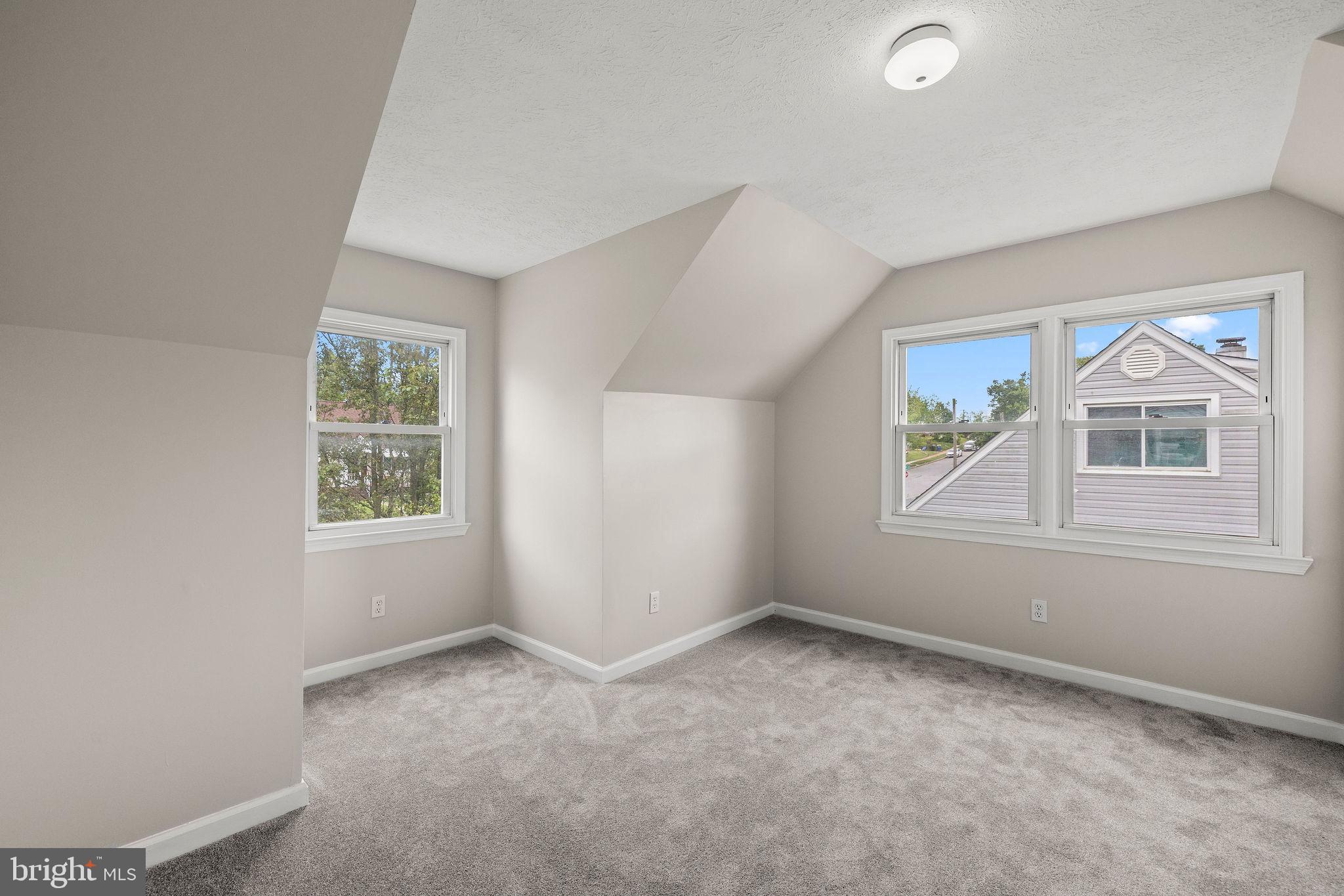 SILVER CREEK - Residential