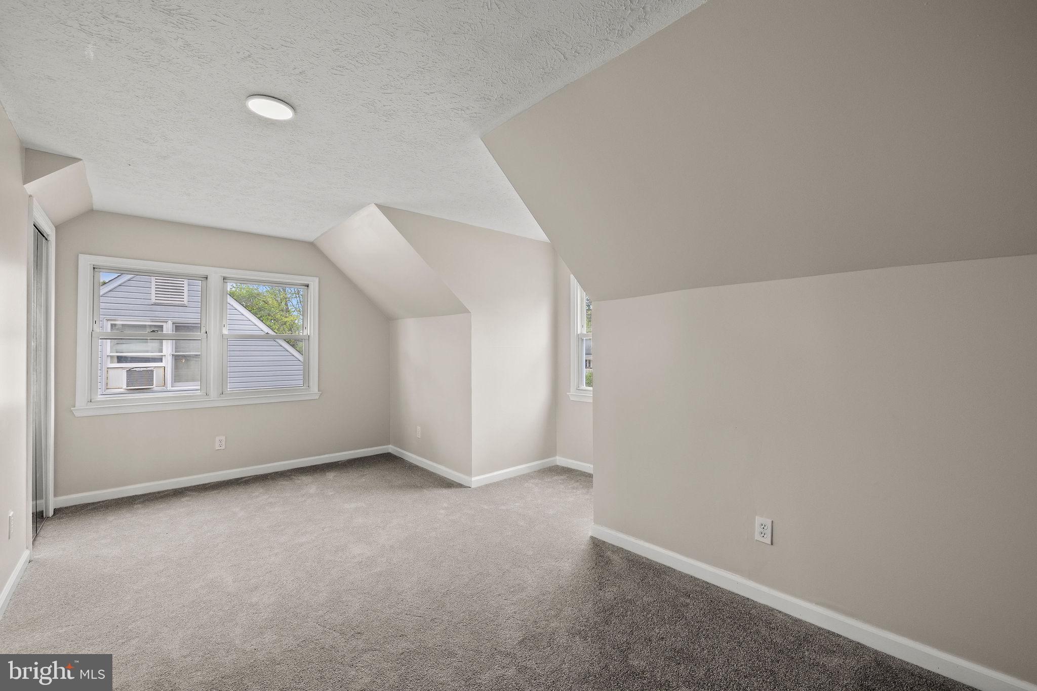 SILVER CREEK - Residential