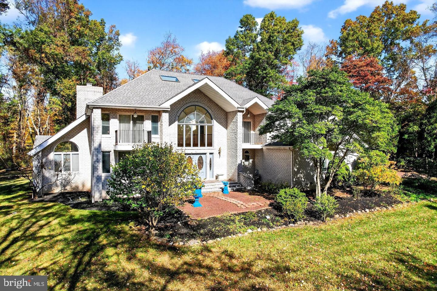 16 BENEDEK ROAD