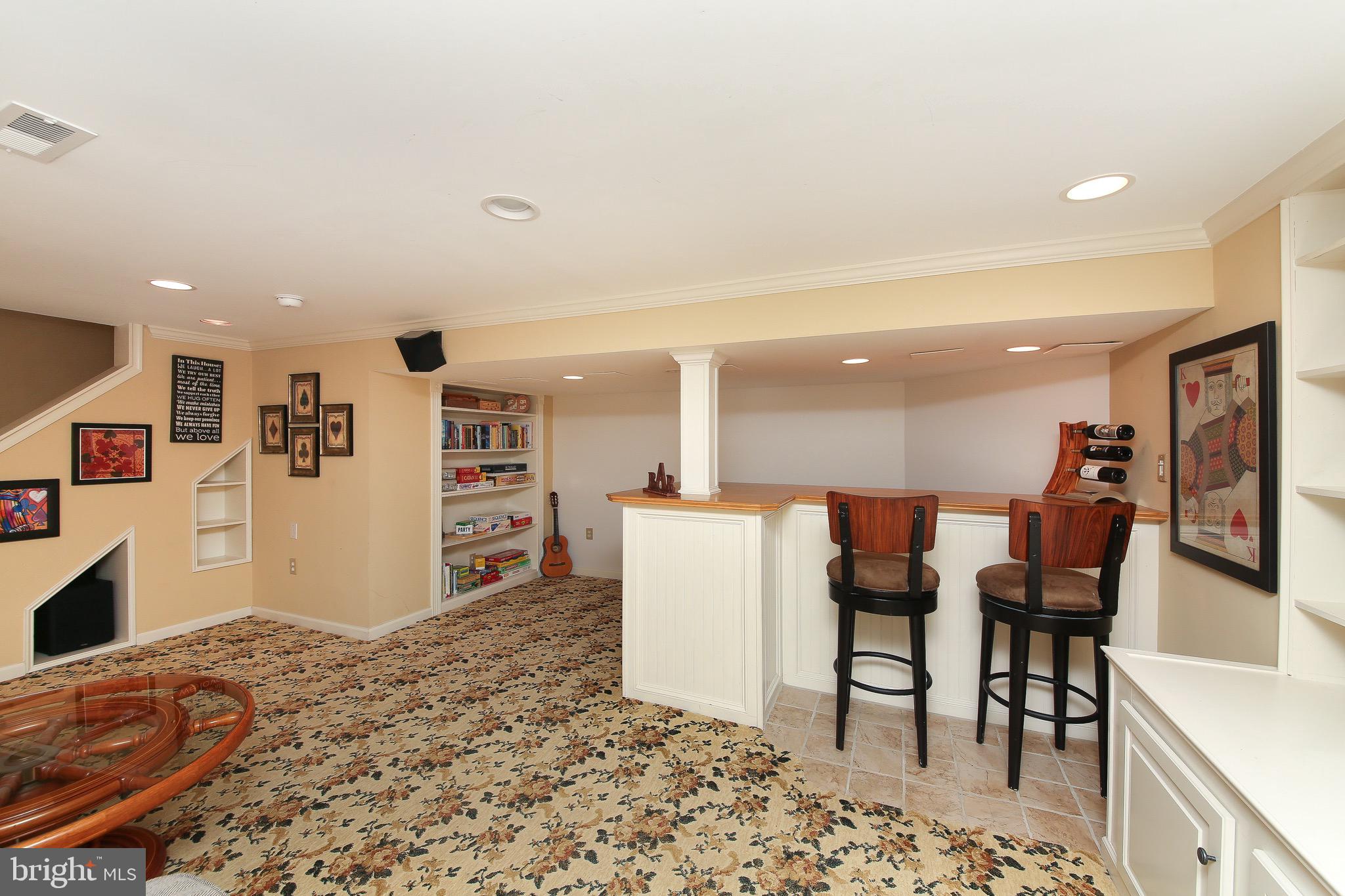 PEBBLE HILL - Residential