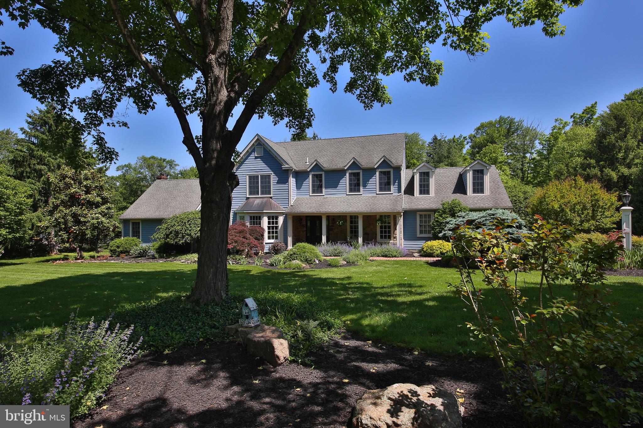 PEBBLE HILL - Residential