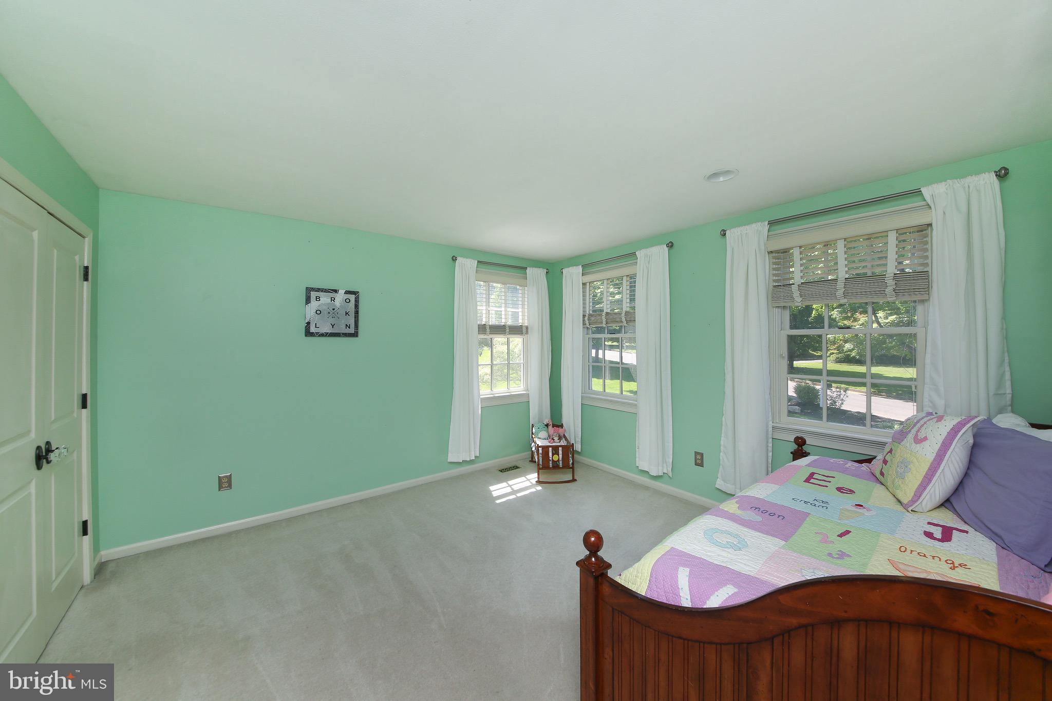 PEBBLE HILL - Residential