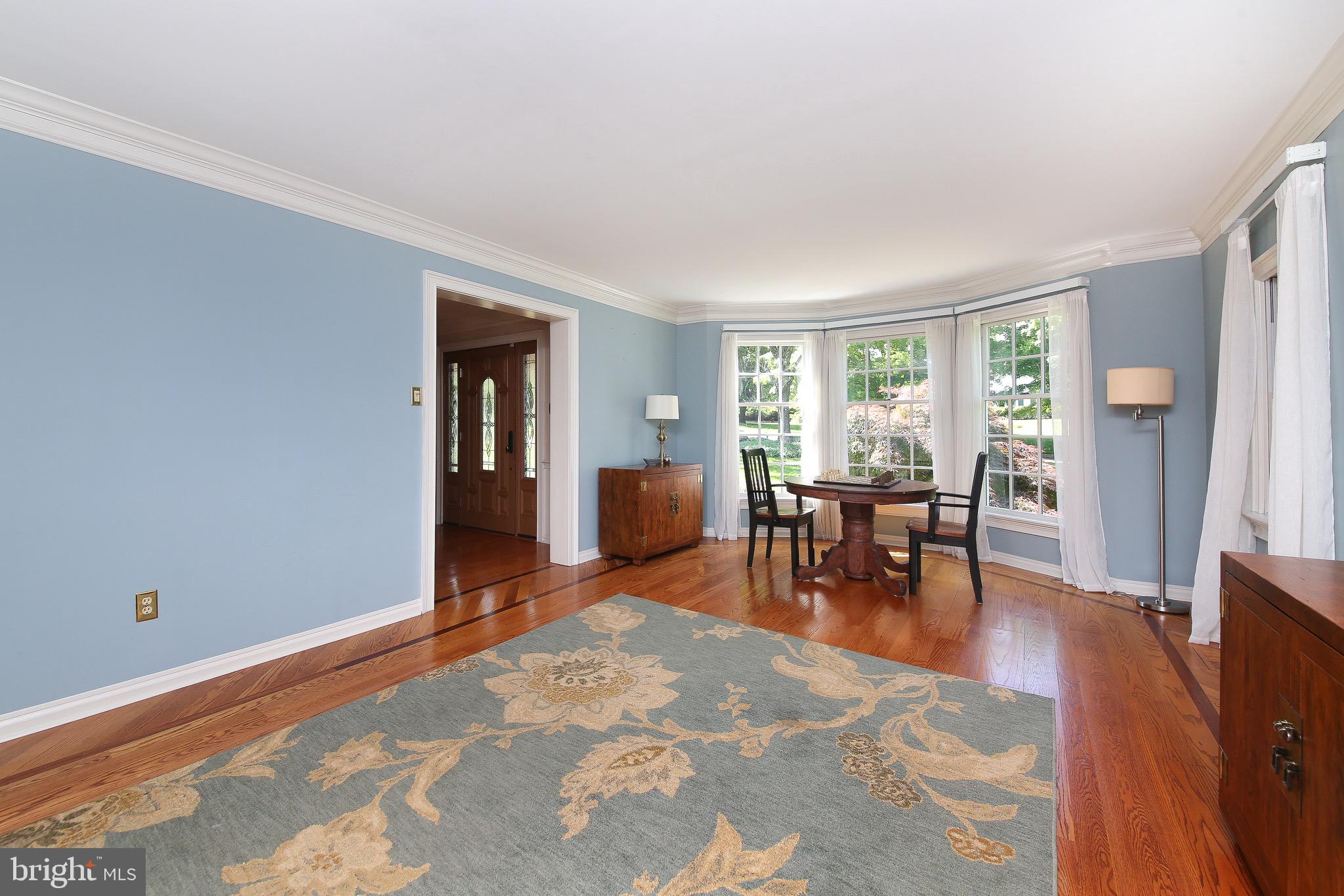 PEBBLE HILL - Residential