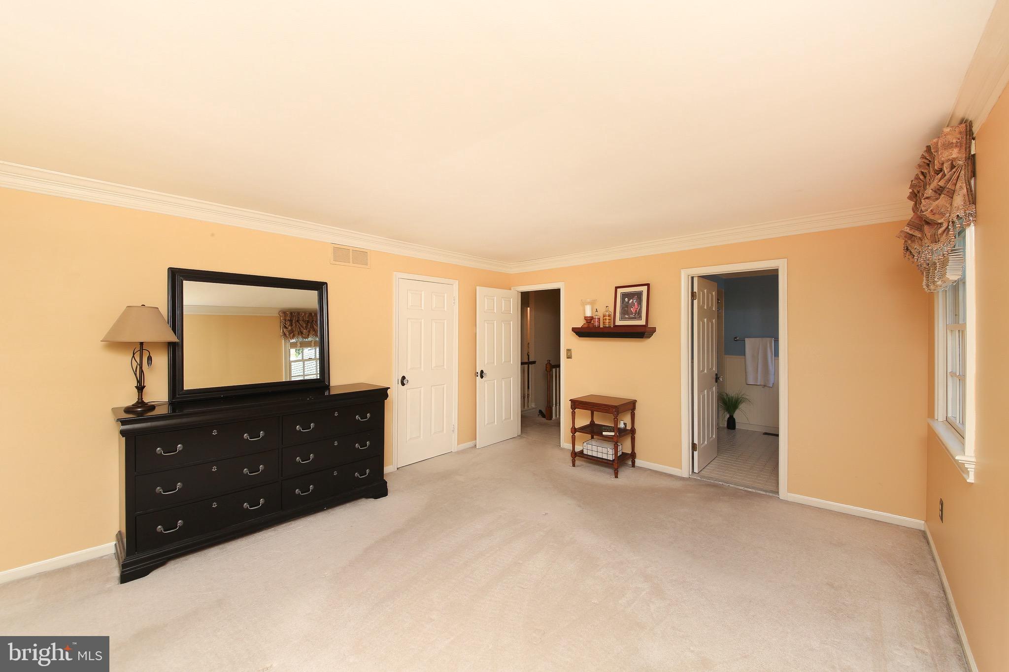 PEBBLE HILL - Residential