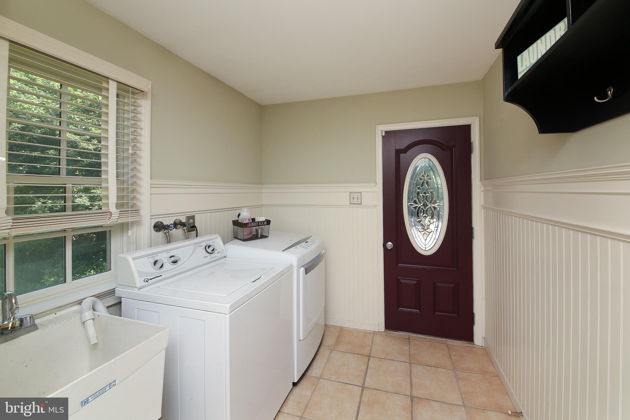 PEBBLE HILL - Residential