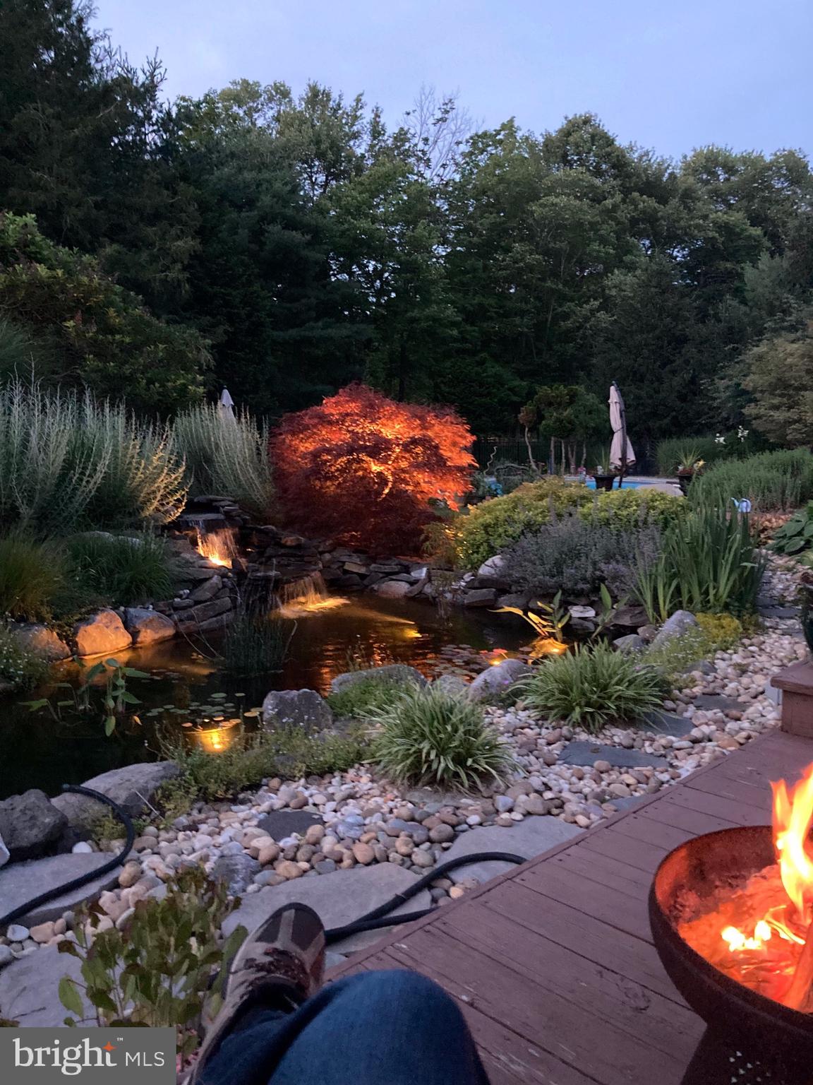 PEBBLE HILL - Residential