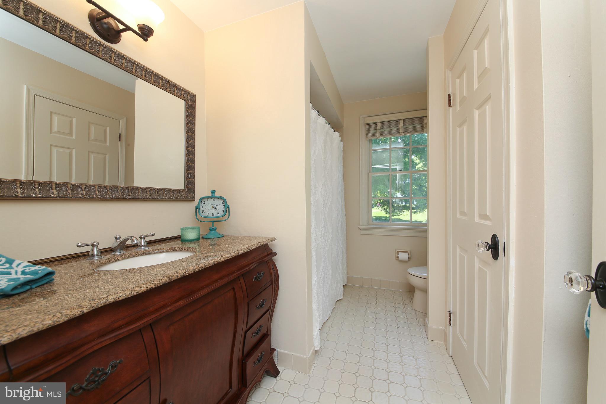 PEBBLE HILL - Residential